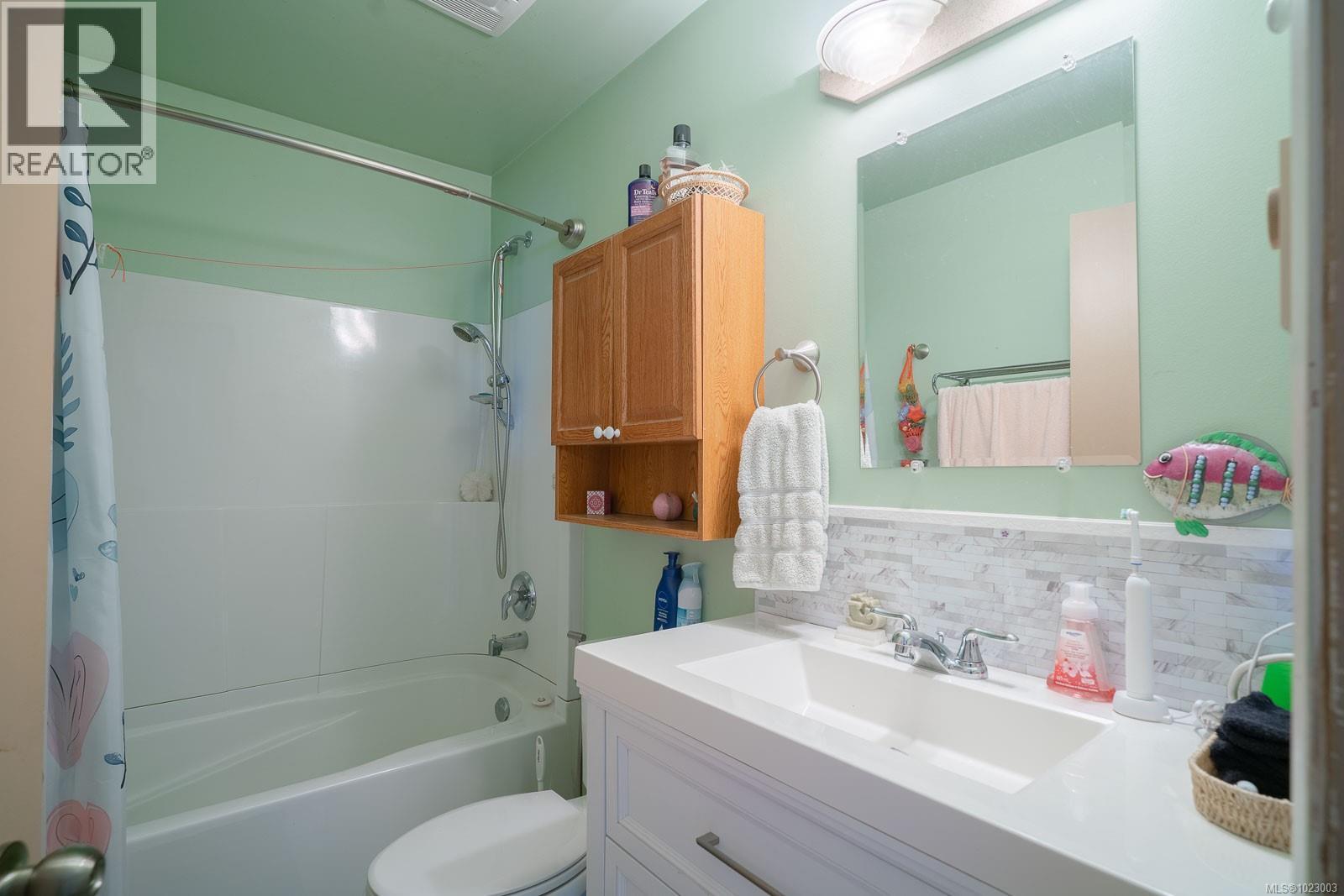 6274 Somenos Rd, Duncan