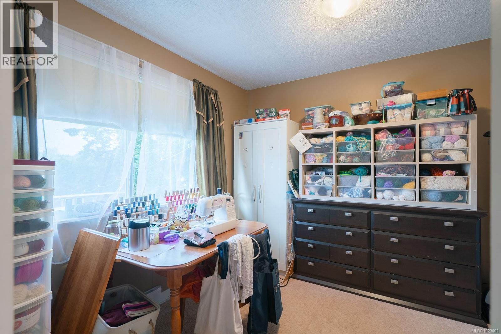 6274 Somenos Rd, Duncan