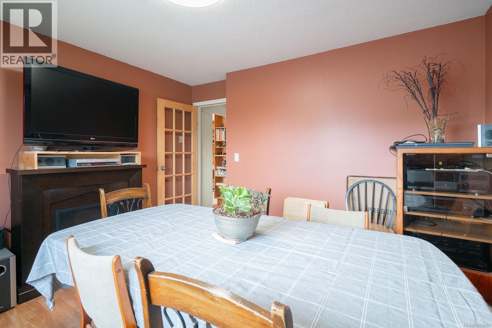 6274 Somenos Rd, Duncan