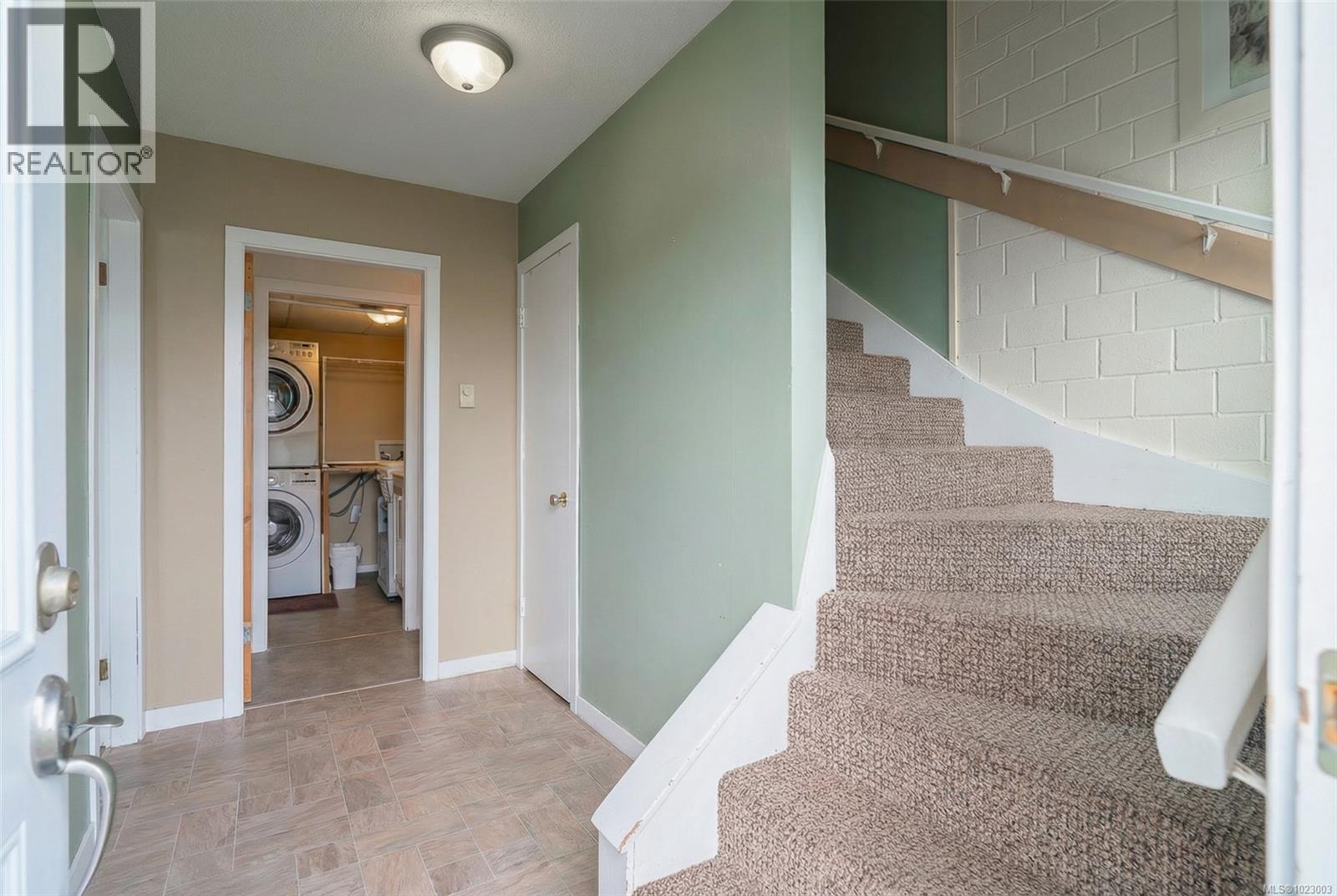 6274 Somenos Rd, Duncan