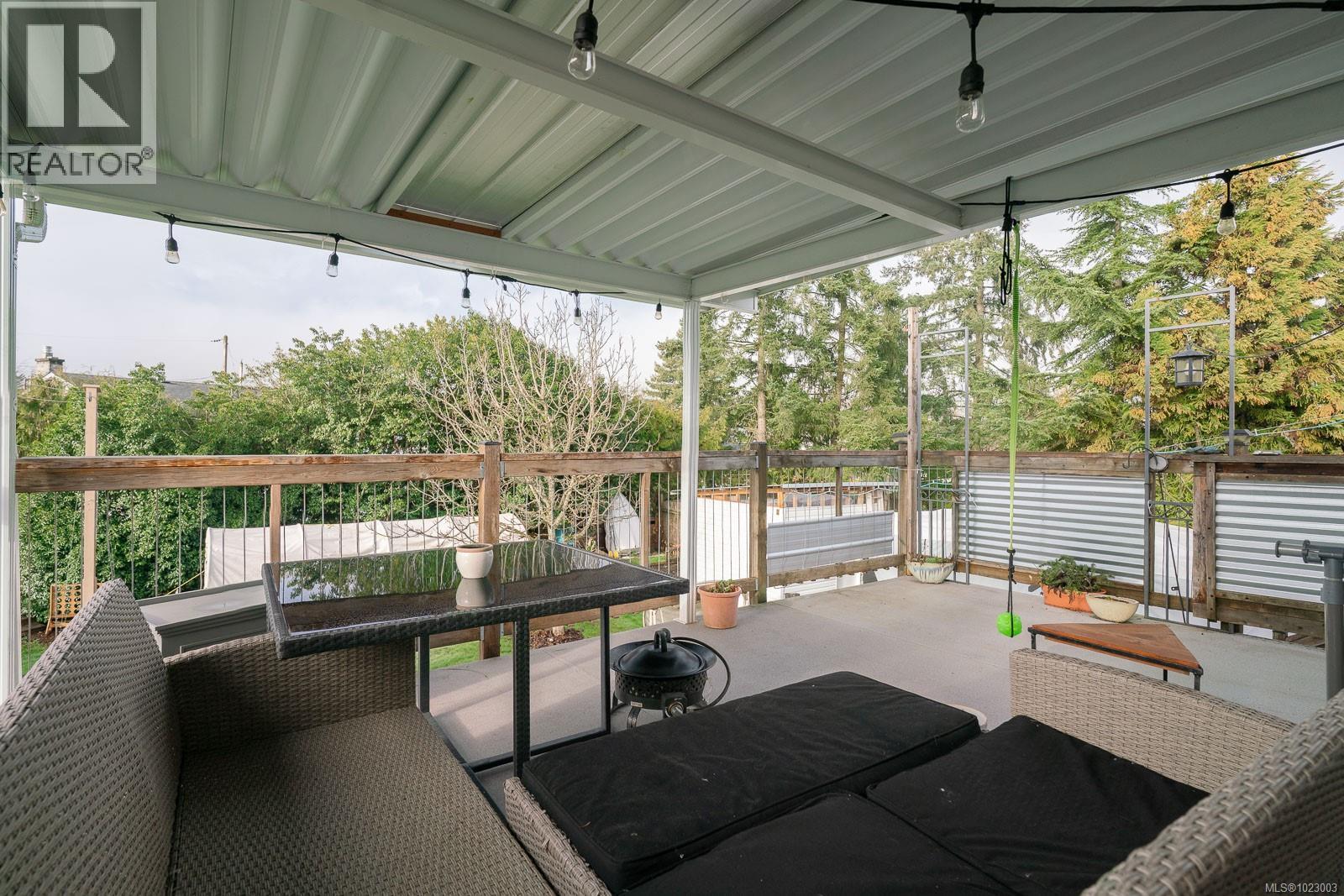 6274 Somenos Rd, Duncan