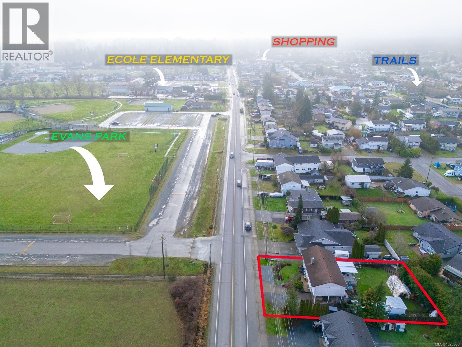 6274 Somenos Rd, Duncan