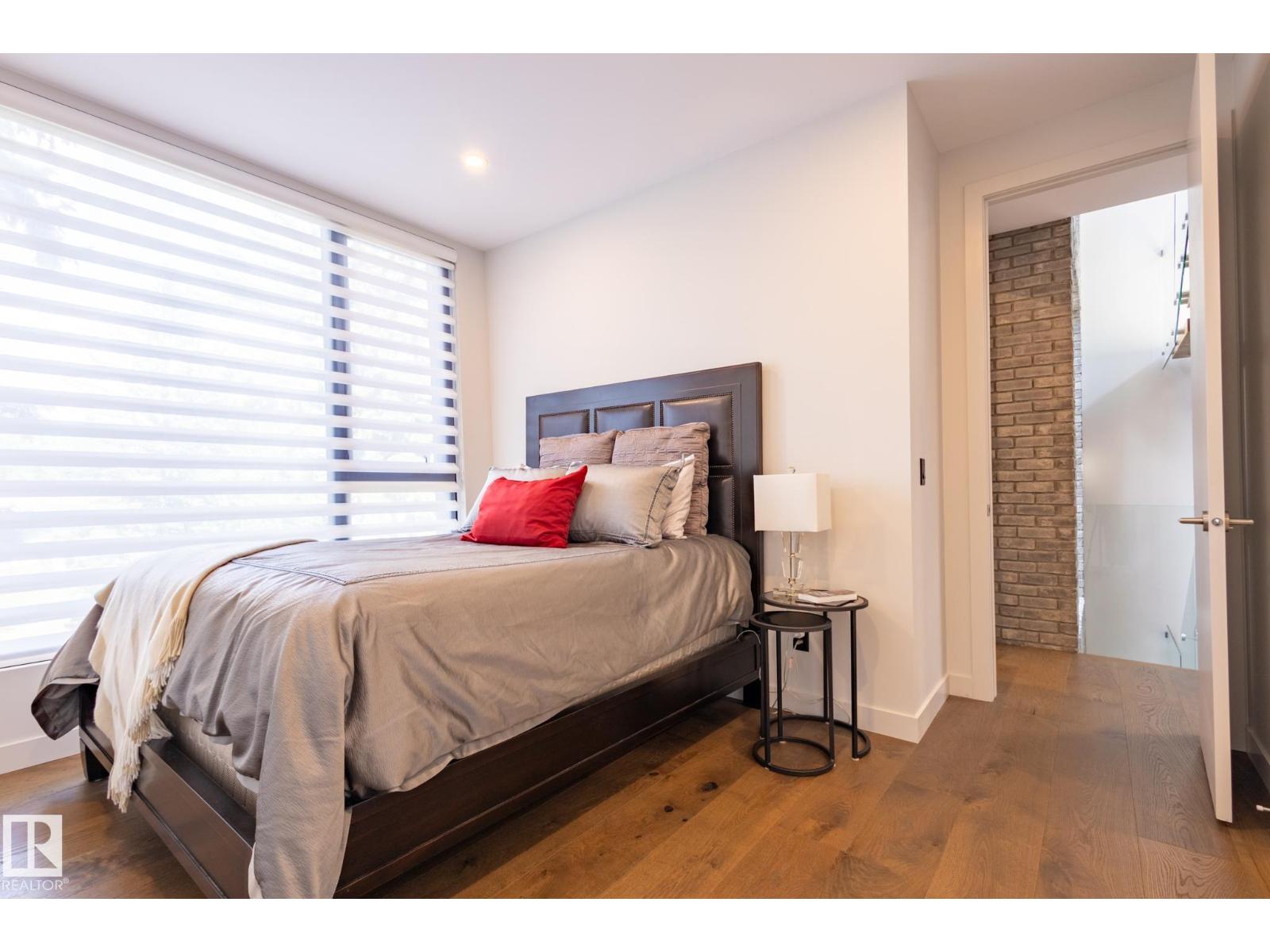 14027 91A AV NW, Edmonton