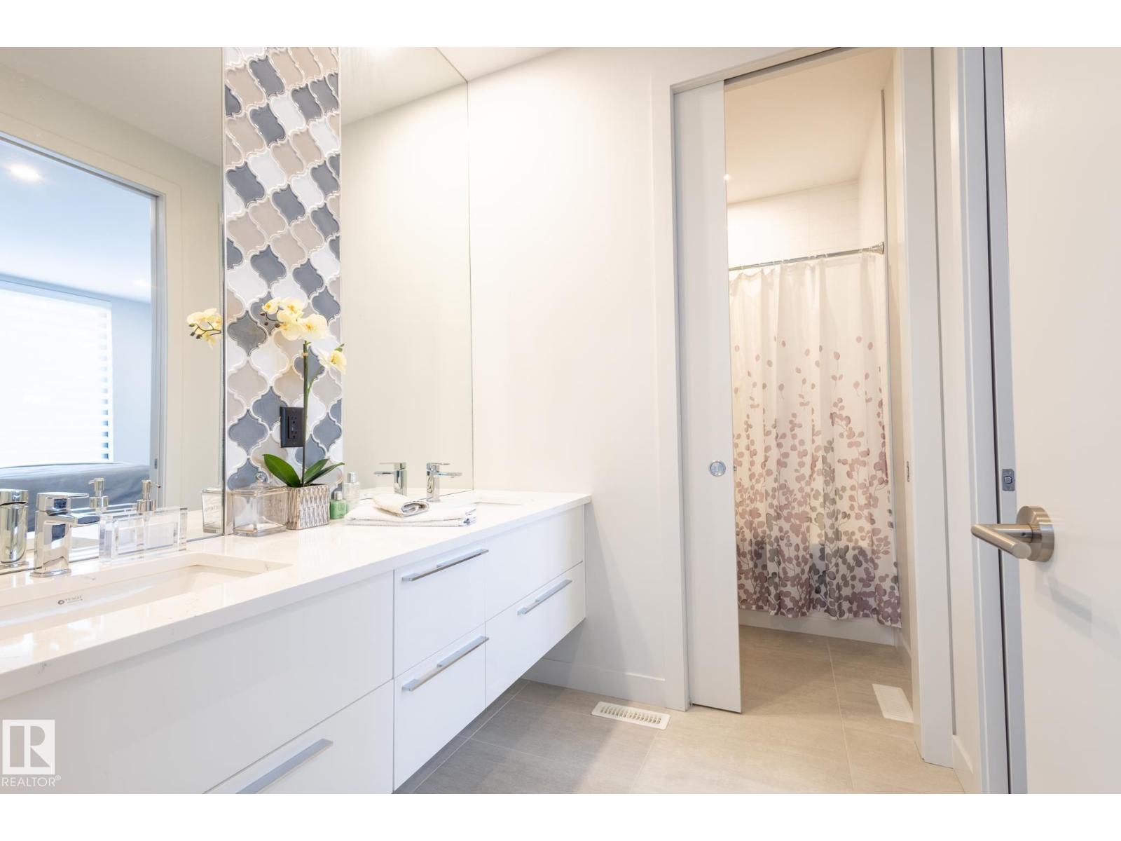 14027 91A AV NW, Edmonton