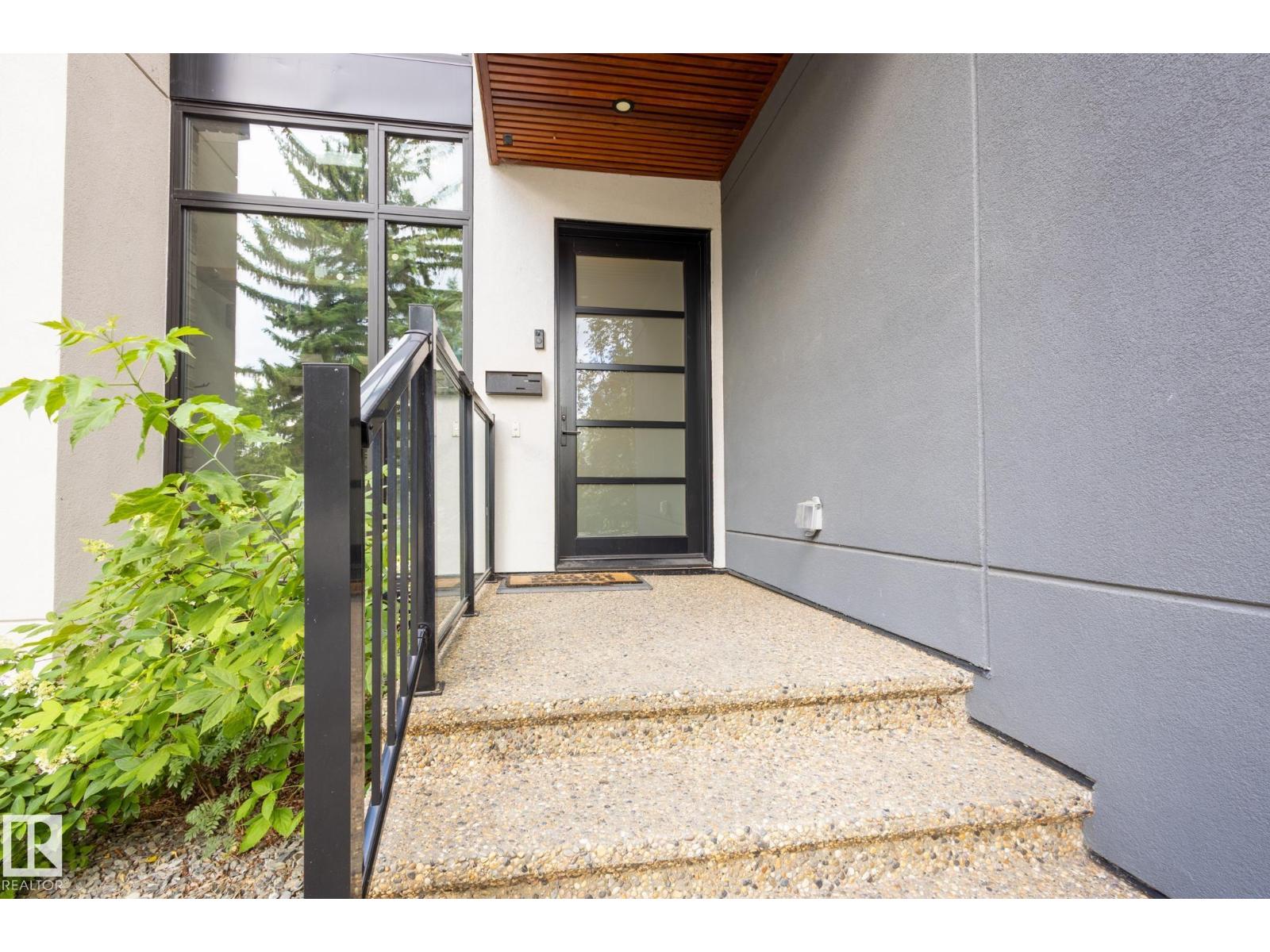 14027 91A AV NW, Edmonton