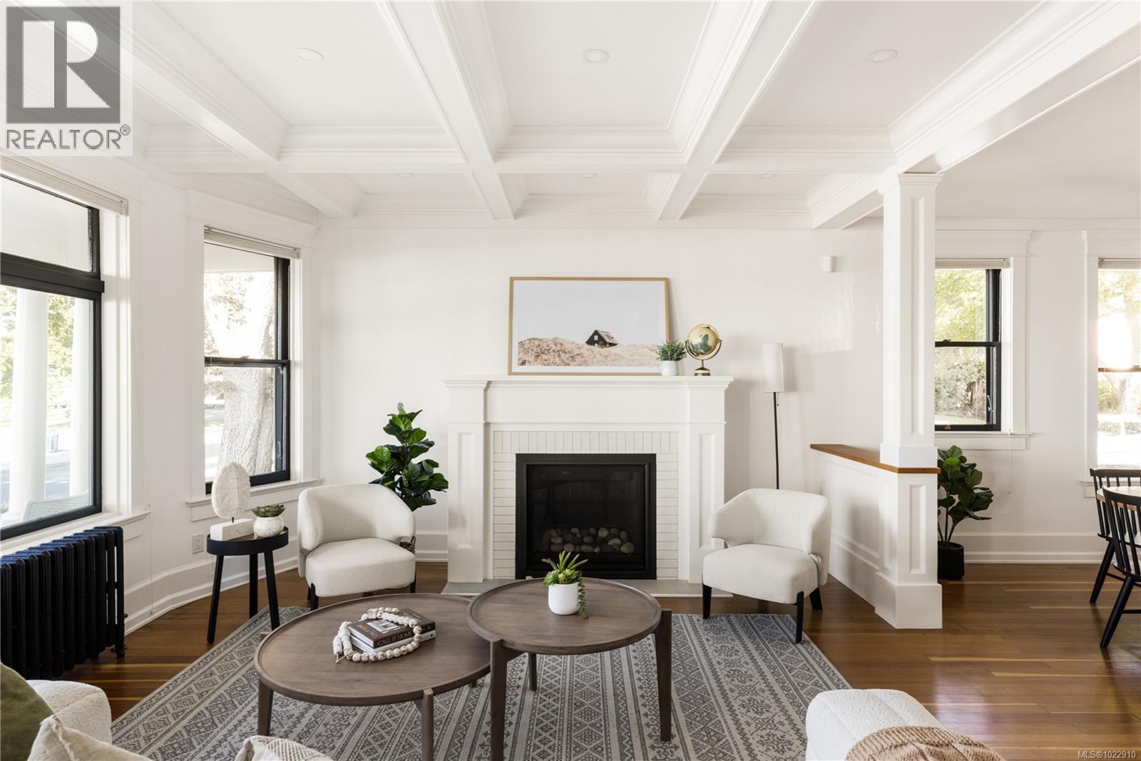  222 Dallas Road, Victoria