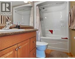 6 Highland Avenue, Jackfish Lake, SK S0M0L0 Photo 16
