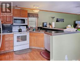6 Highland Avenue, Jackfish Lake, SK S0M0L0 Photo 6