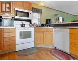 6 Highland Avenue, Jackfish Lake, SK S0M0L0 Photo 7