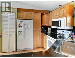 6 Highland Avenue, Jackfish Lake, SK S0M0L0 Photo 8