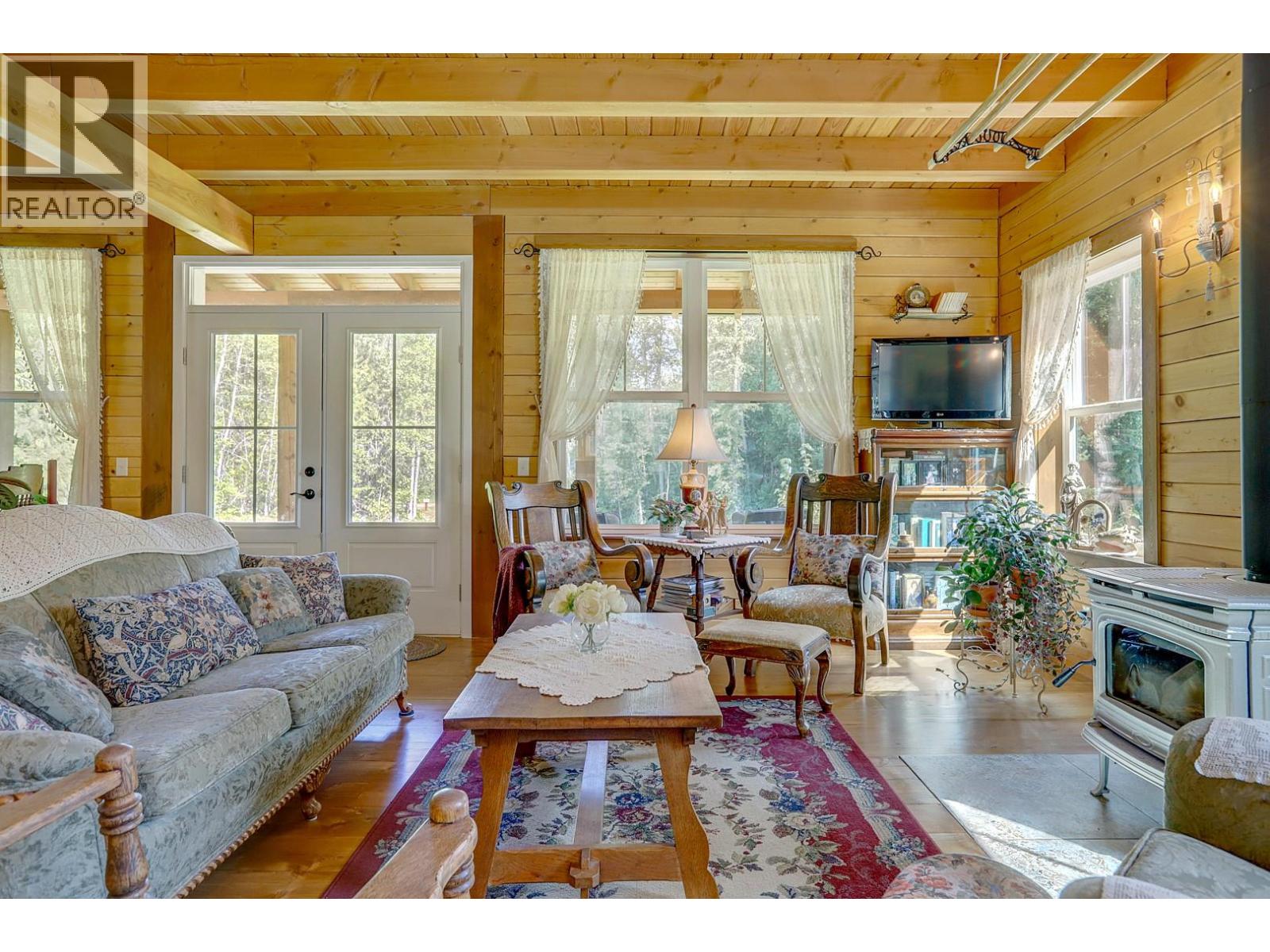 44 Mackenzie Road, Salmon Arm