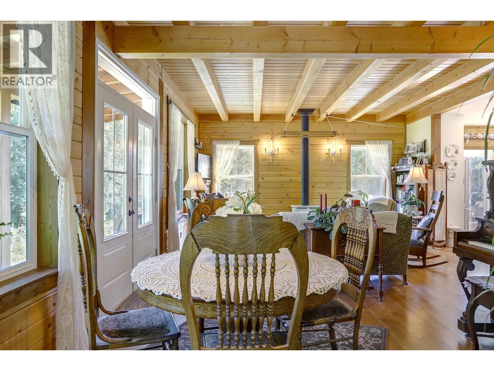 44 Mackenzie Road, Salmon Arm