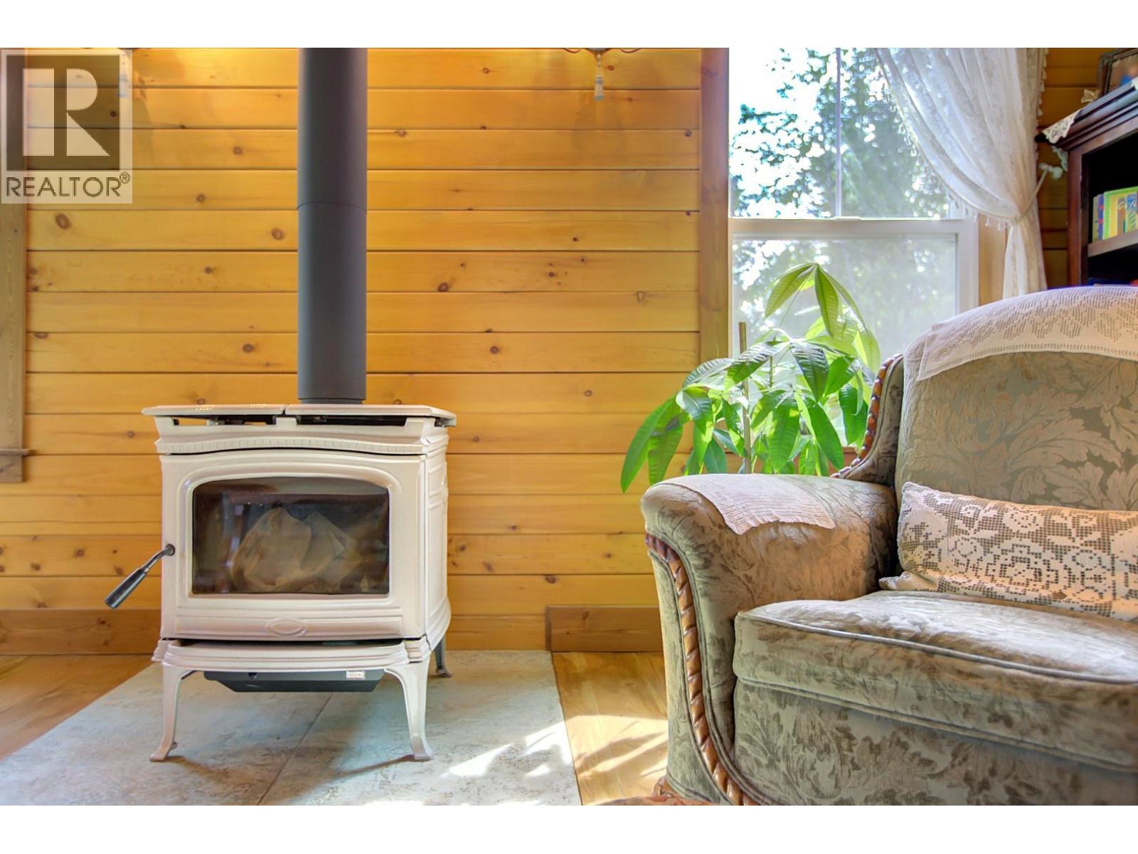 44 Mackenzie Road, Salmon Arm