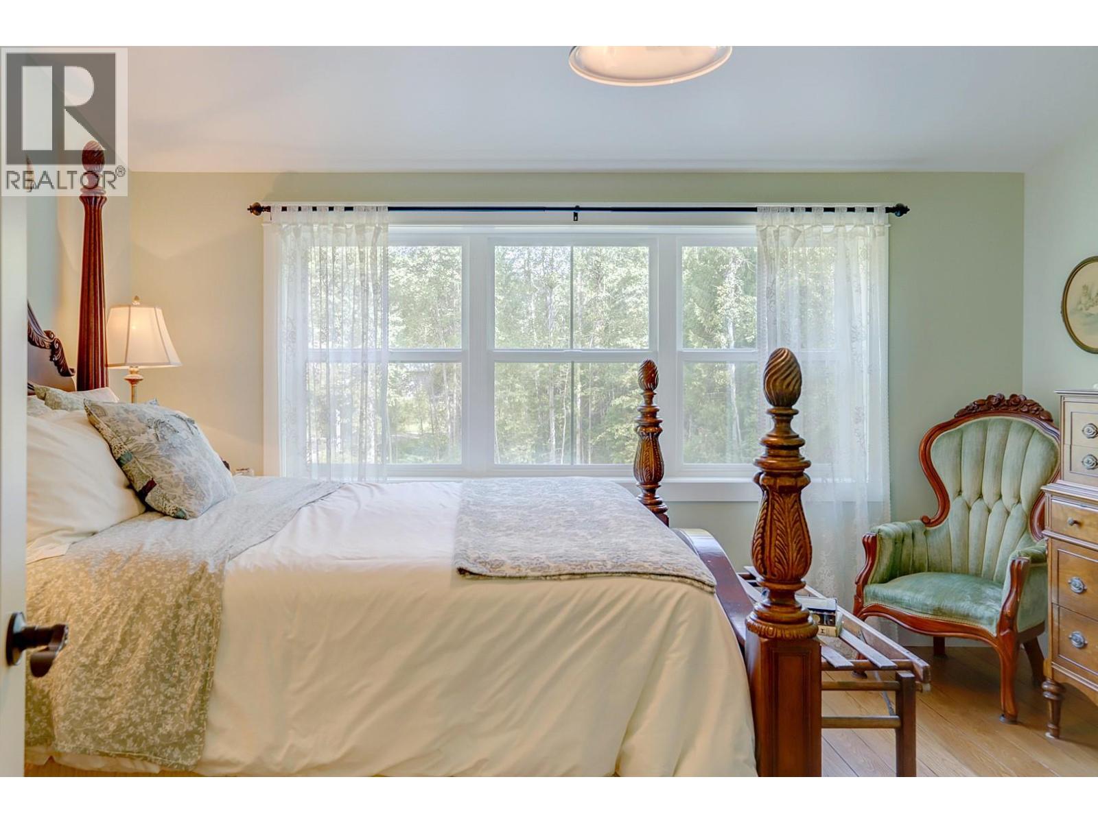 44 Mackenzie Road, Salmon Arm