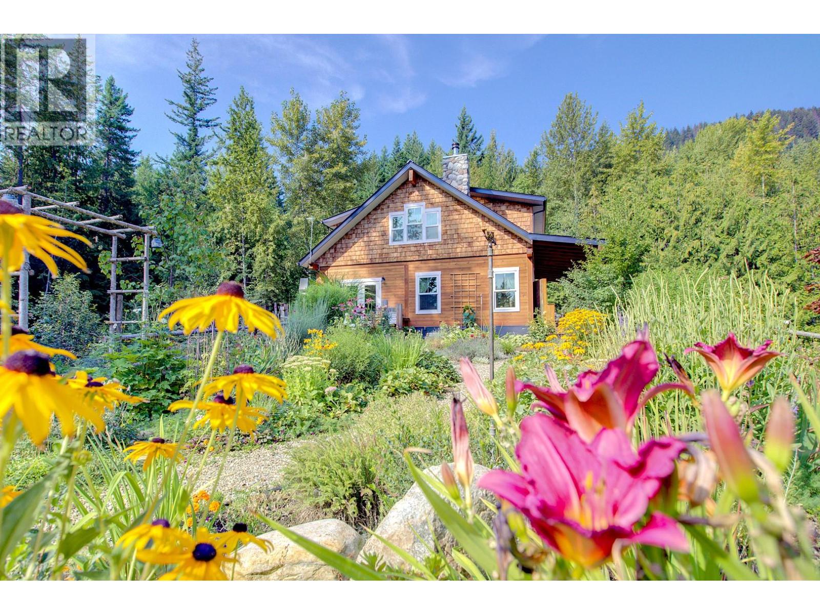 44 Mackenzie Road, Salmon Arm