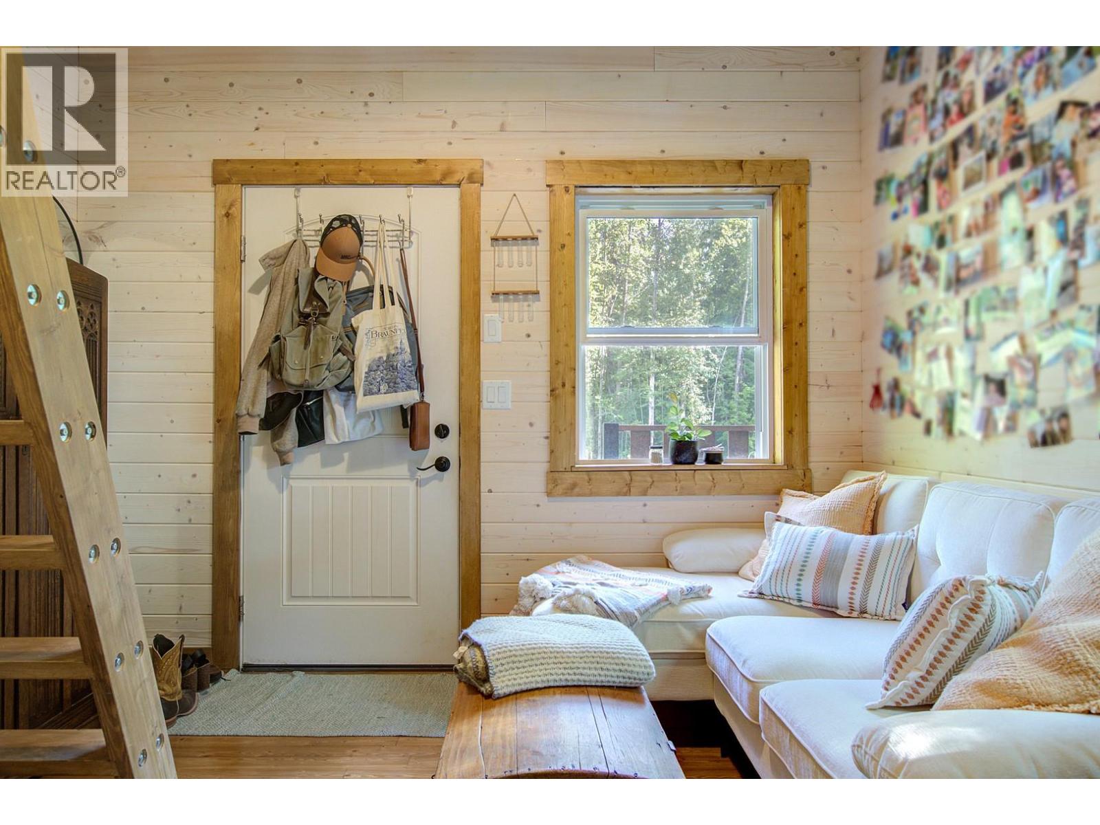 44 Mackenzie Road, Salmon Arm