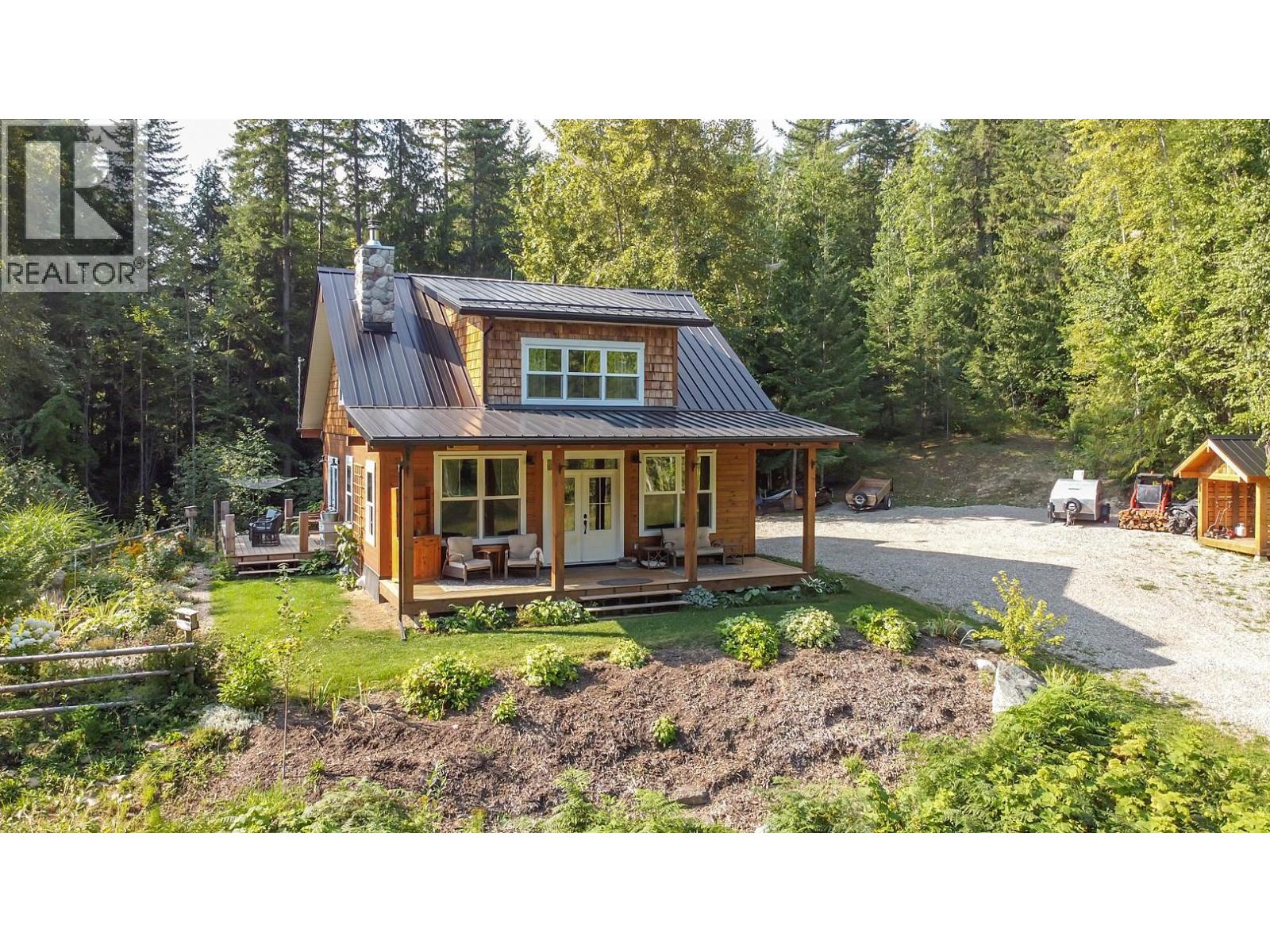 44 Mackenzie Road, Salmon Arm