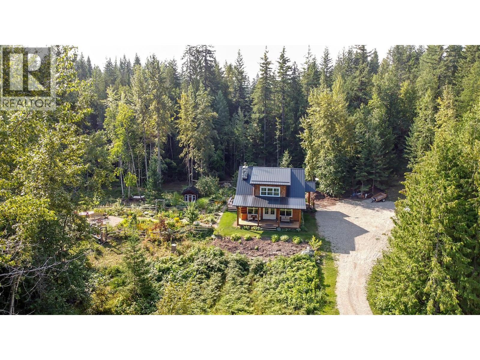 44 Mackenzie Road, Salmon Arm