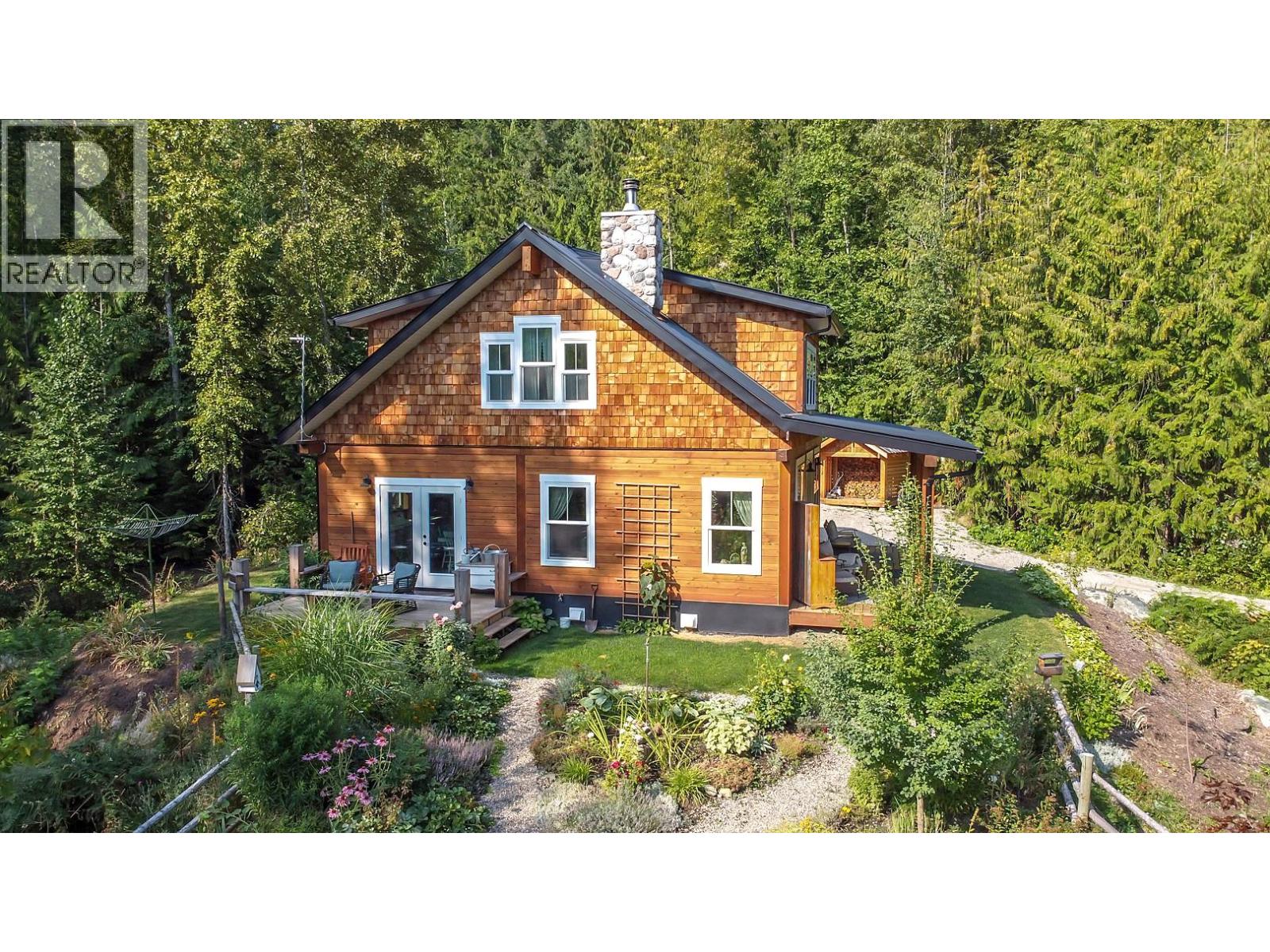 44 Mackenzie Road, Salmon Arm