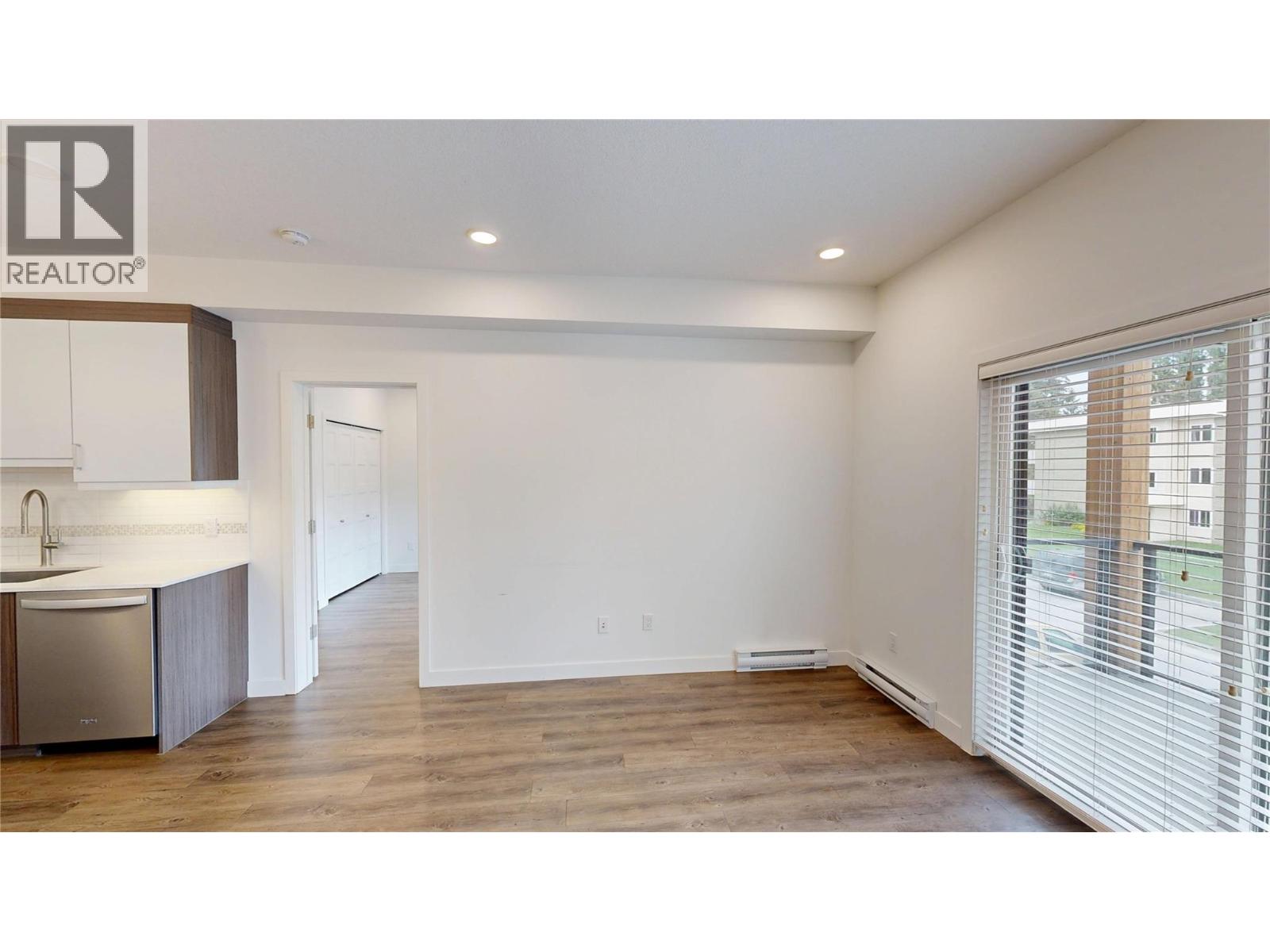 #1202 410 5TH AVENUE - 24