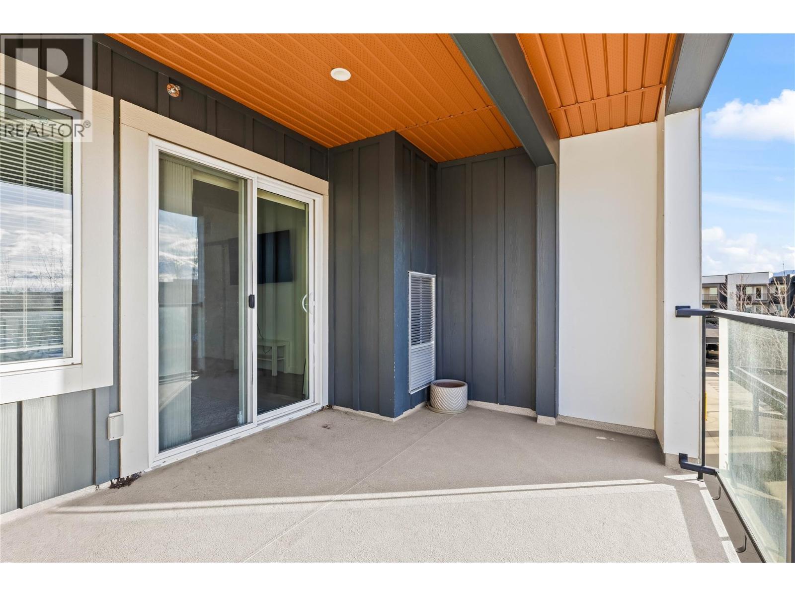 203 775 Academy Way, Kelowna