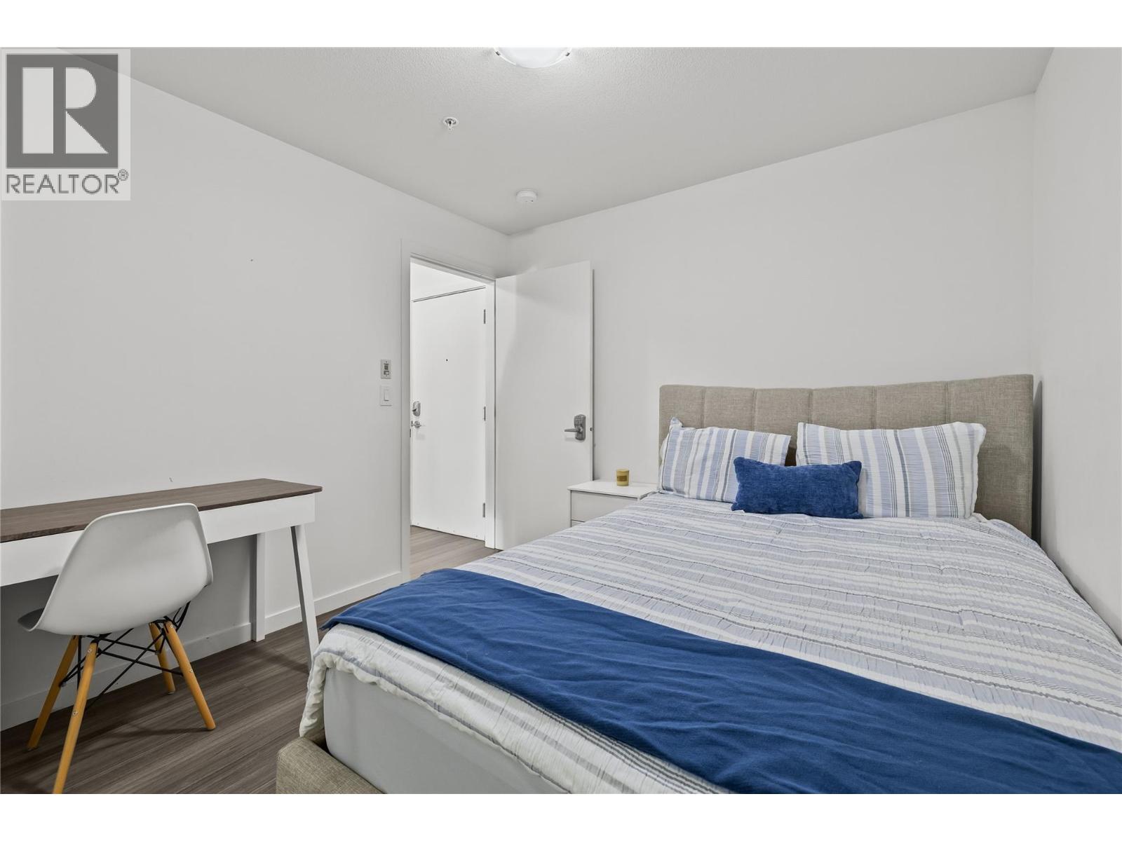 203 775 Academy Way, Kelowna