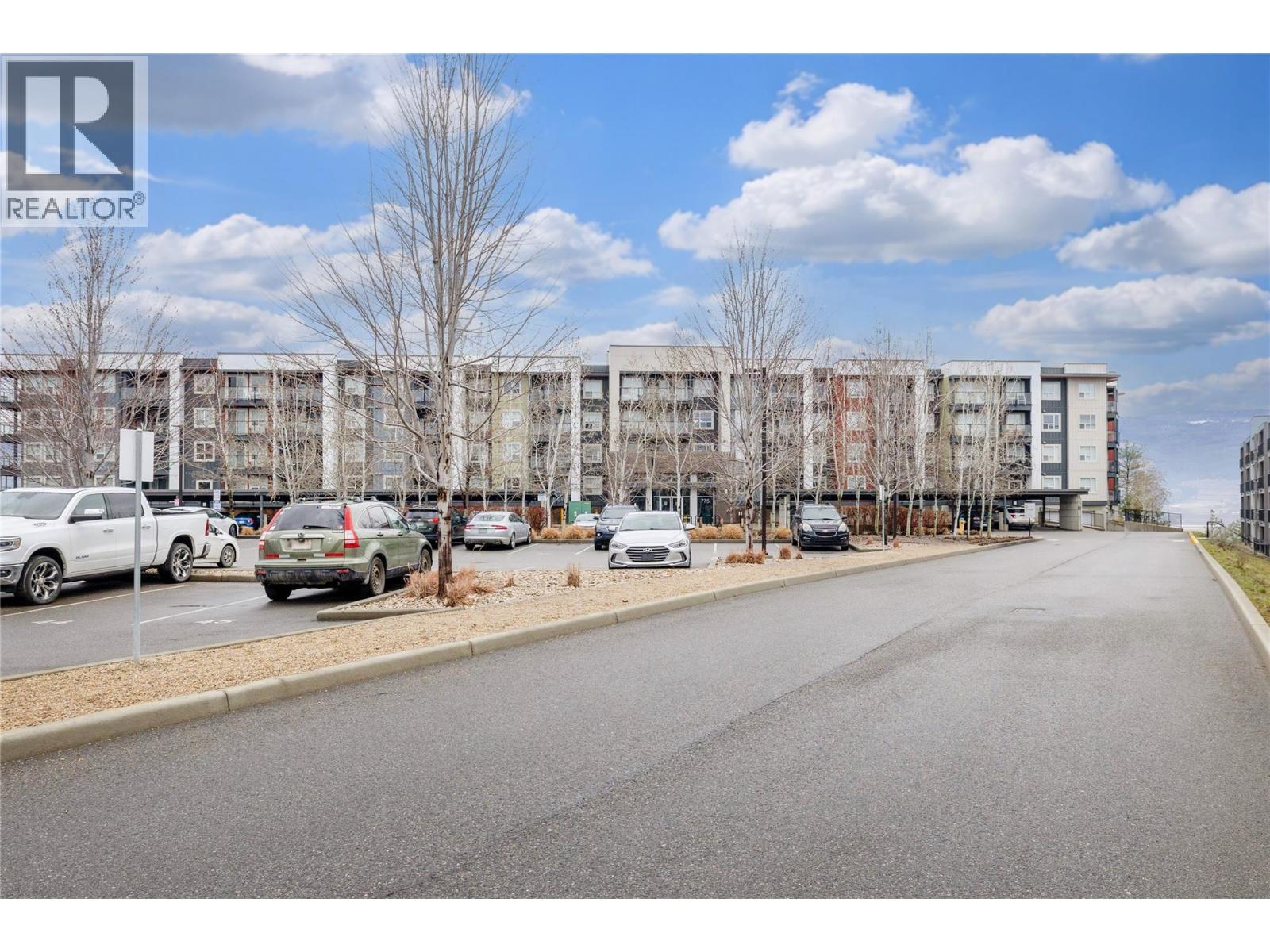 203 775 Academy Way, Kelowna