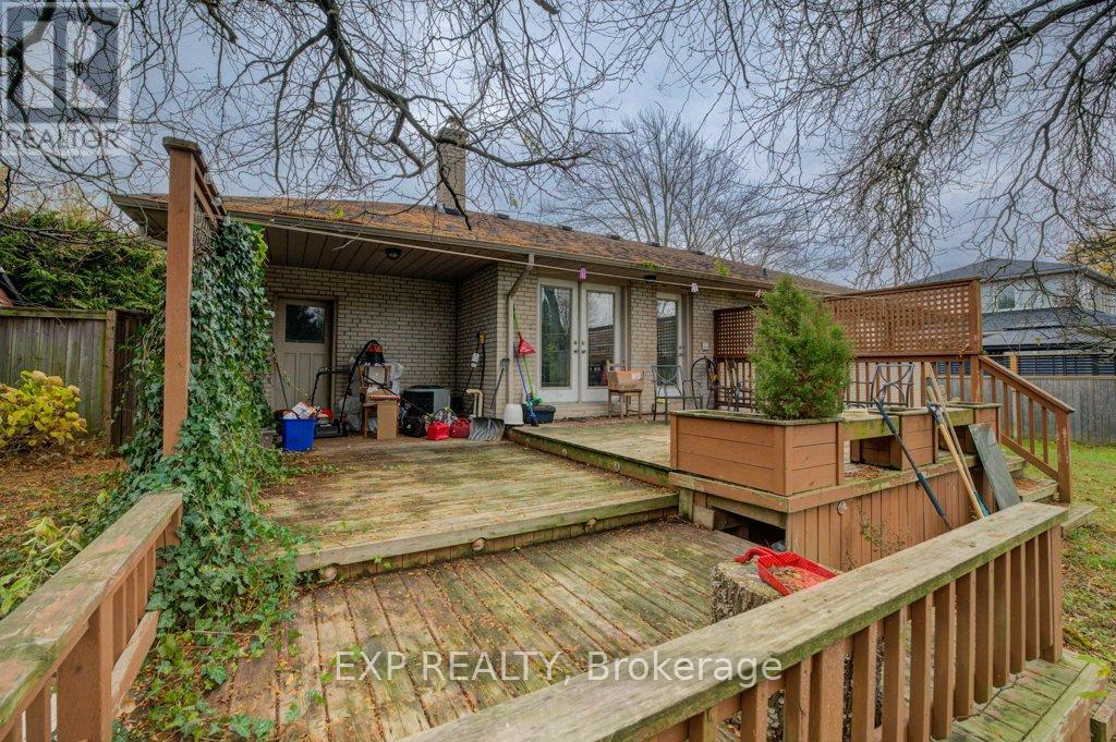 1361 STANBURY ROAD - 23