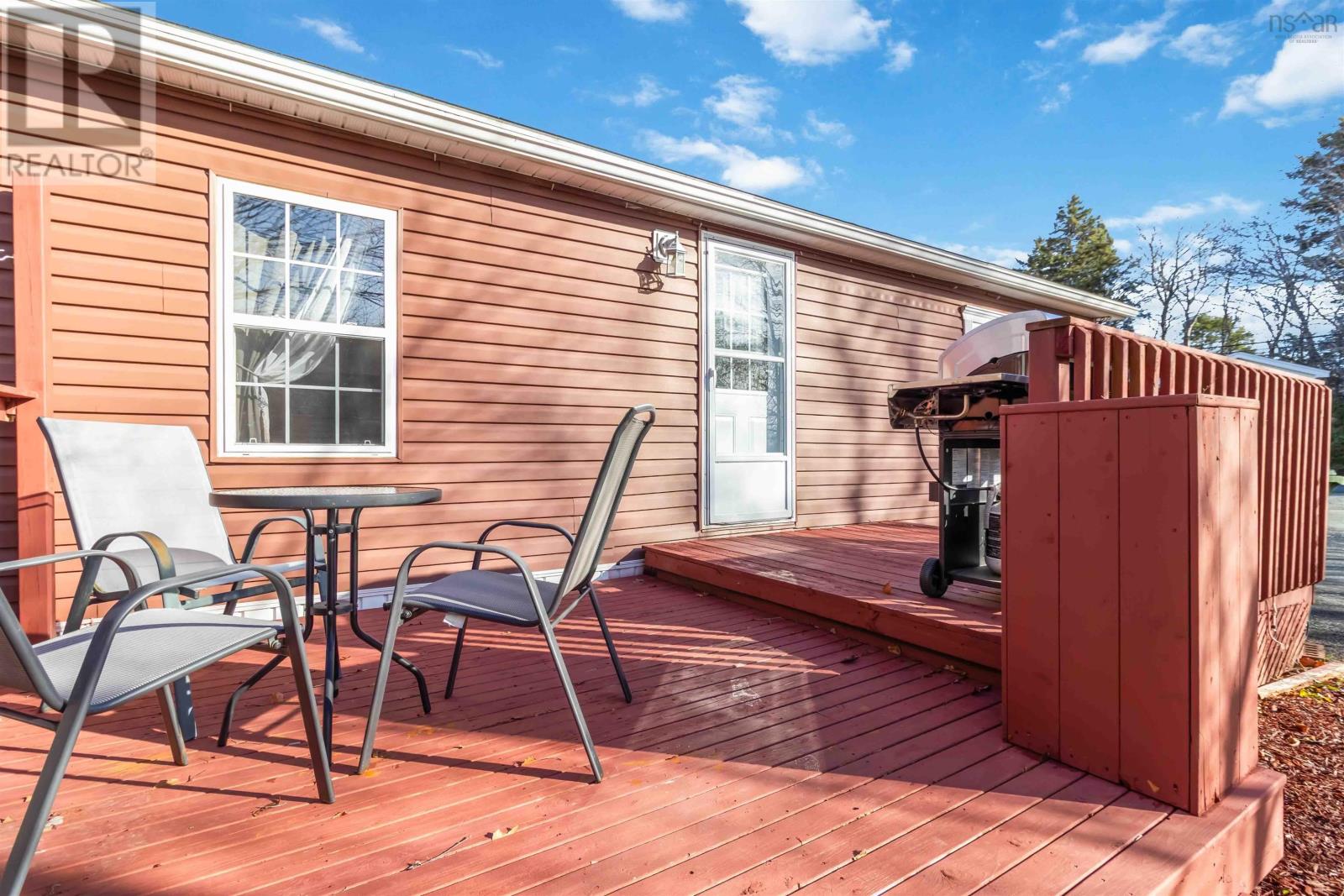 Property 25 of 26 of 2 Stanley Street