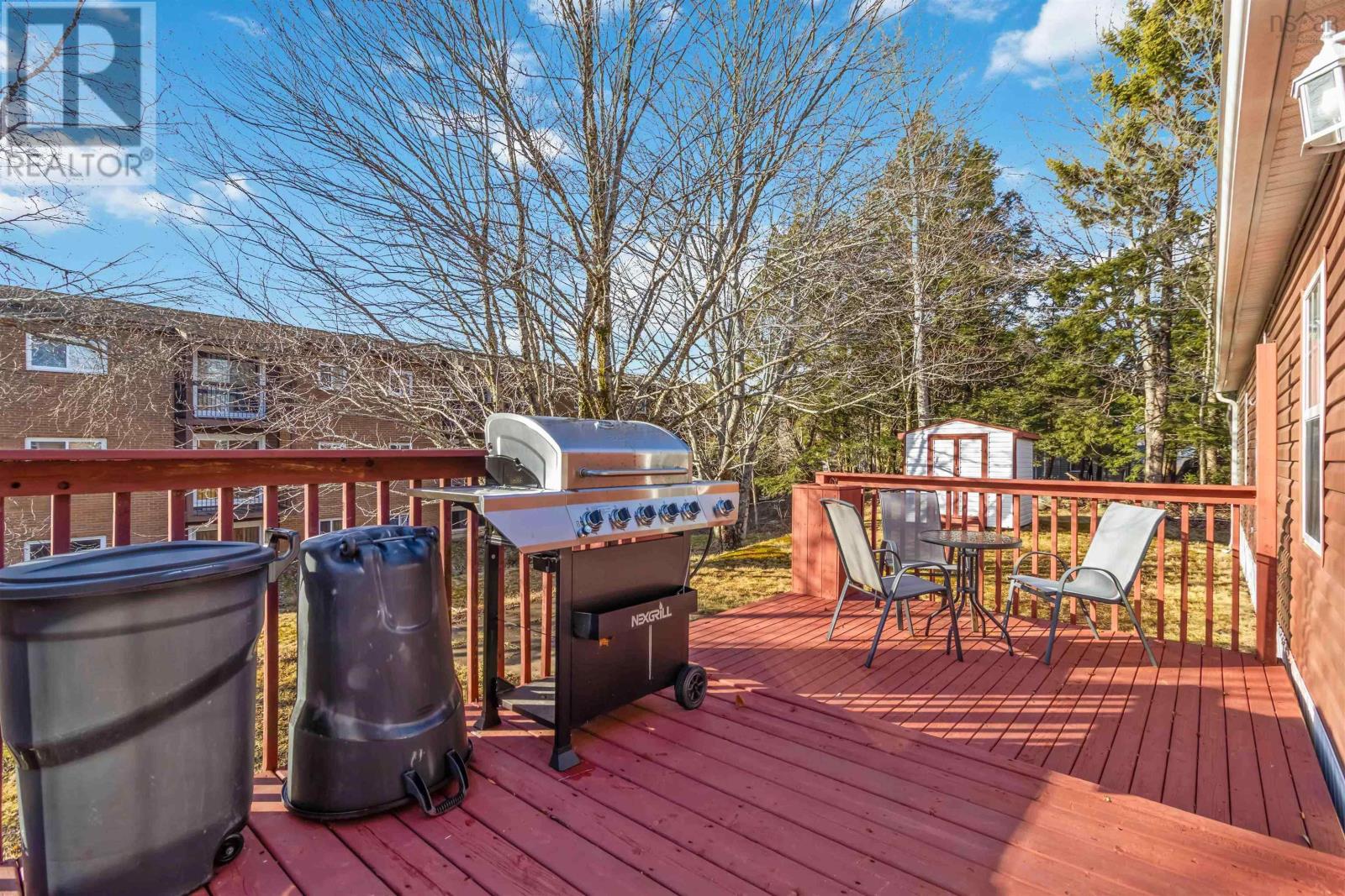 Property 23 of 26 of 2 Stanley Street