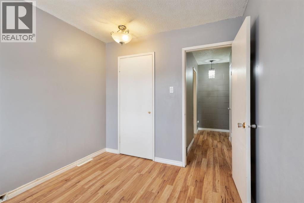 Single Family House for Sale in   Buckthorn Road NW Thorncliffe Calgary 