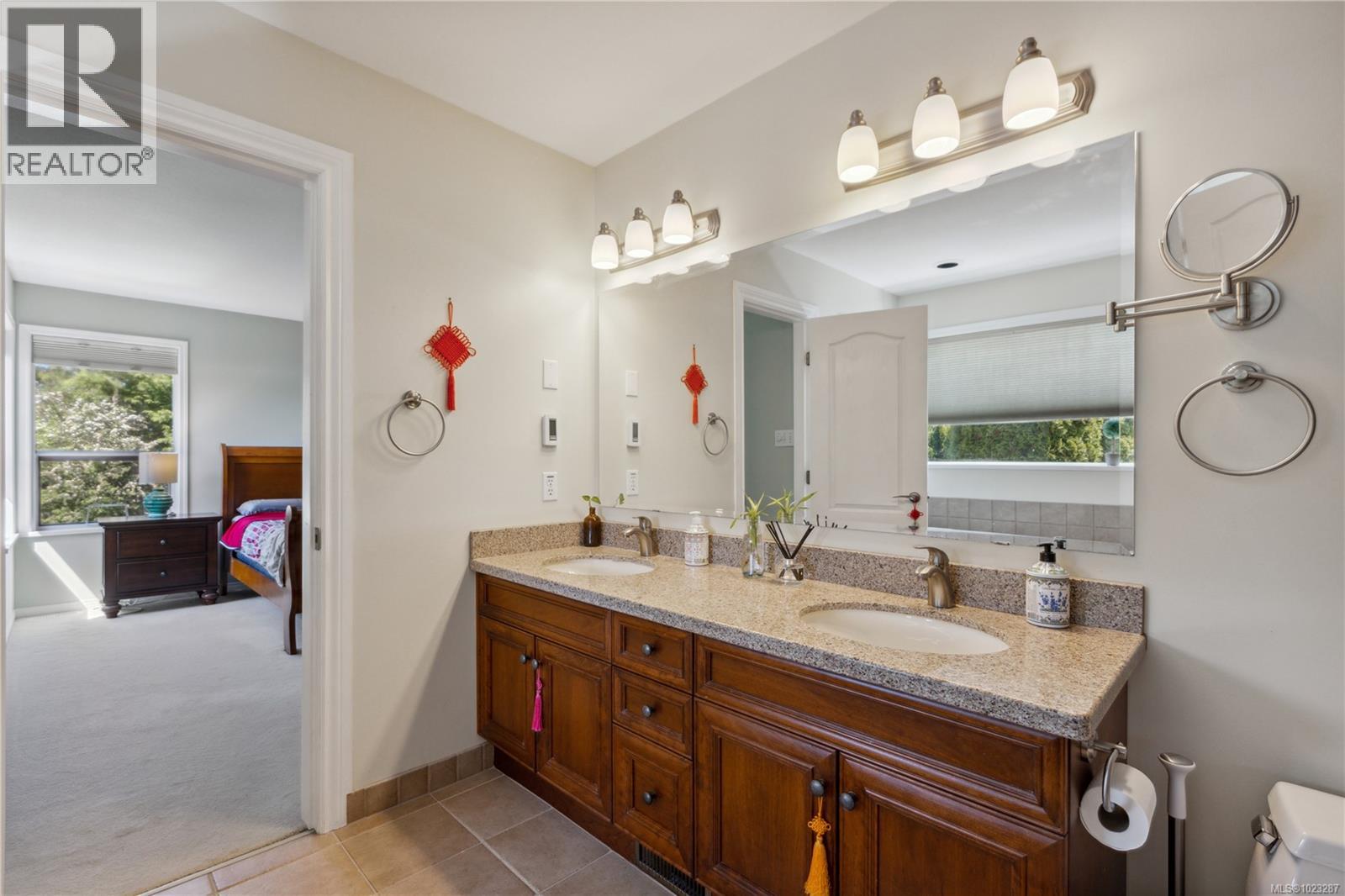 729 Crown Isle Dr, Courtenay