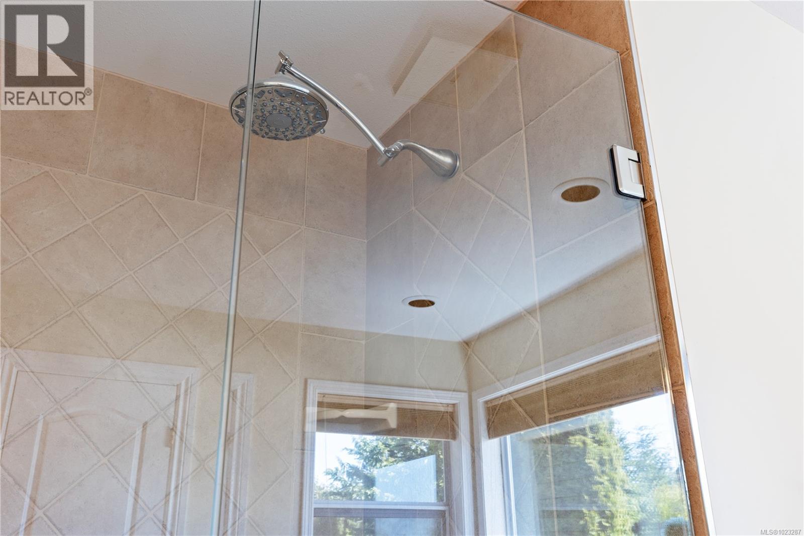 729 Crown Isle Dr, Courtenay