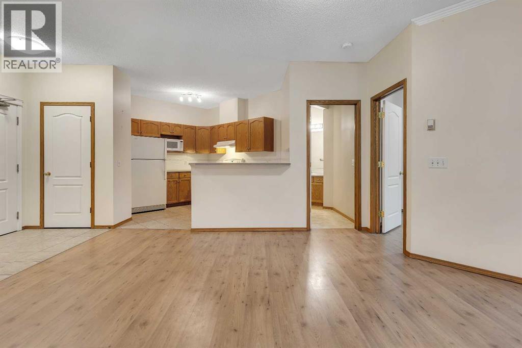 Single Family House for Sale in   Edgeridge Terrace NW Edgemont Calgary 