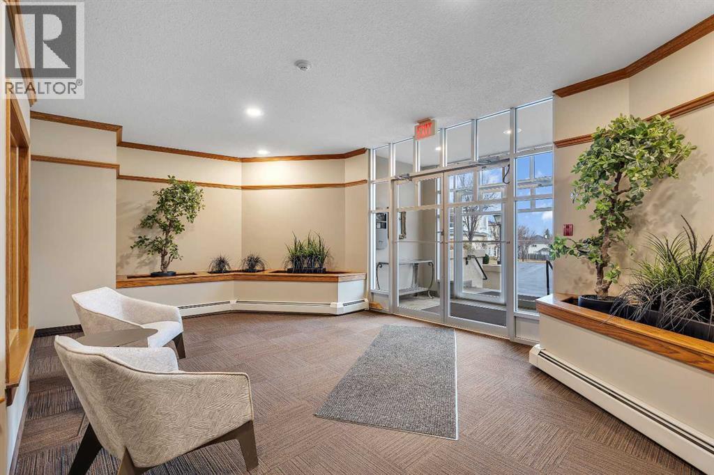 Single Family House for Sale in   Edgeridge Terrace NW Edgemont Calgary 