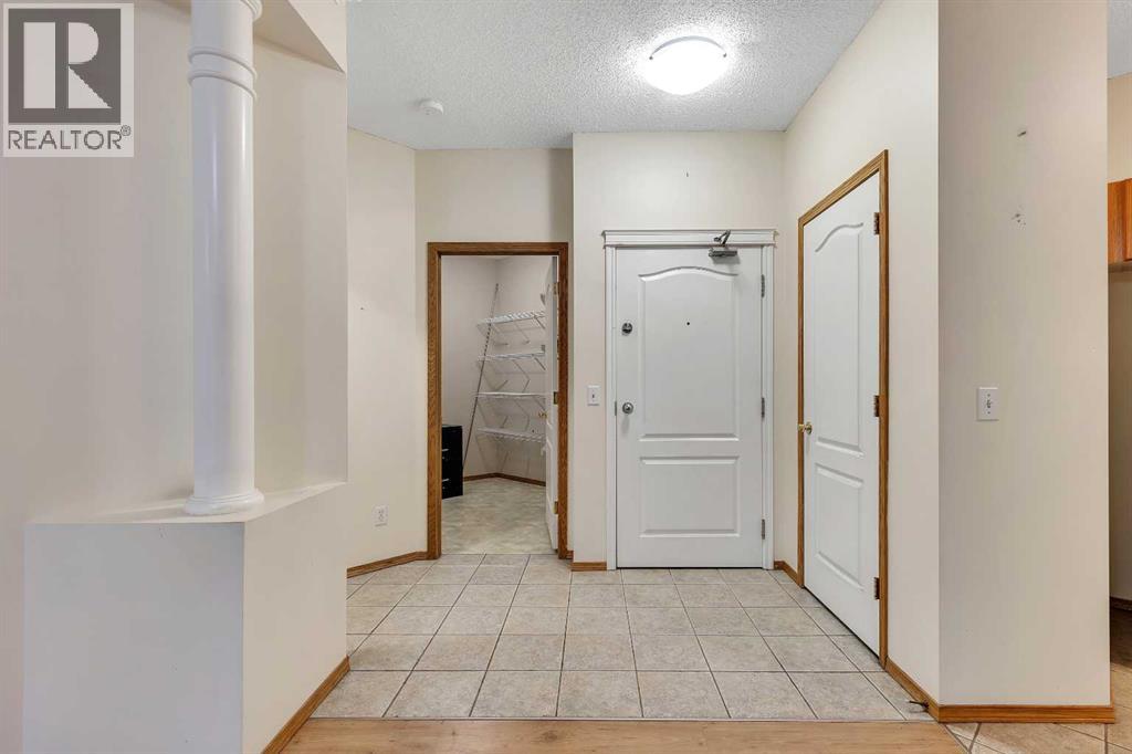 Single Family House for Sale in   Edgeridge Terrace NW Edgemont Calgary 