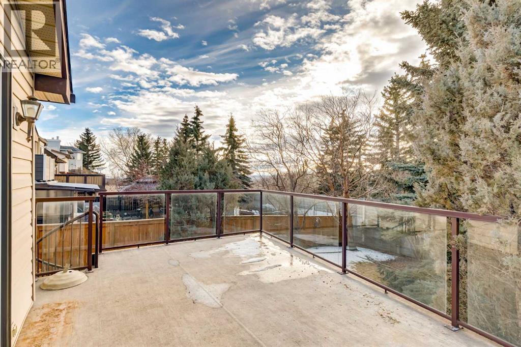 Single Family House Bungalow for Sale in  Hawkcliff Way NW Hawkwood Calgary 