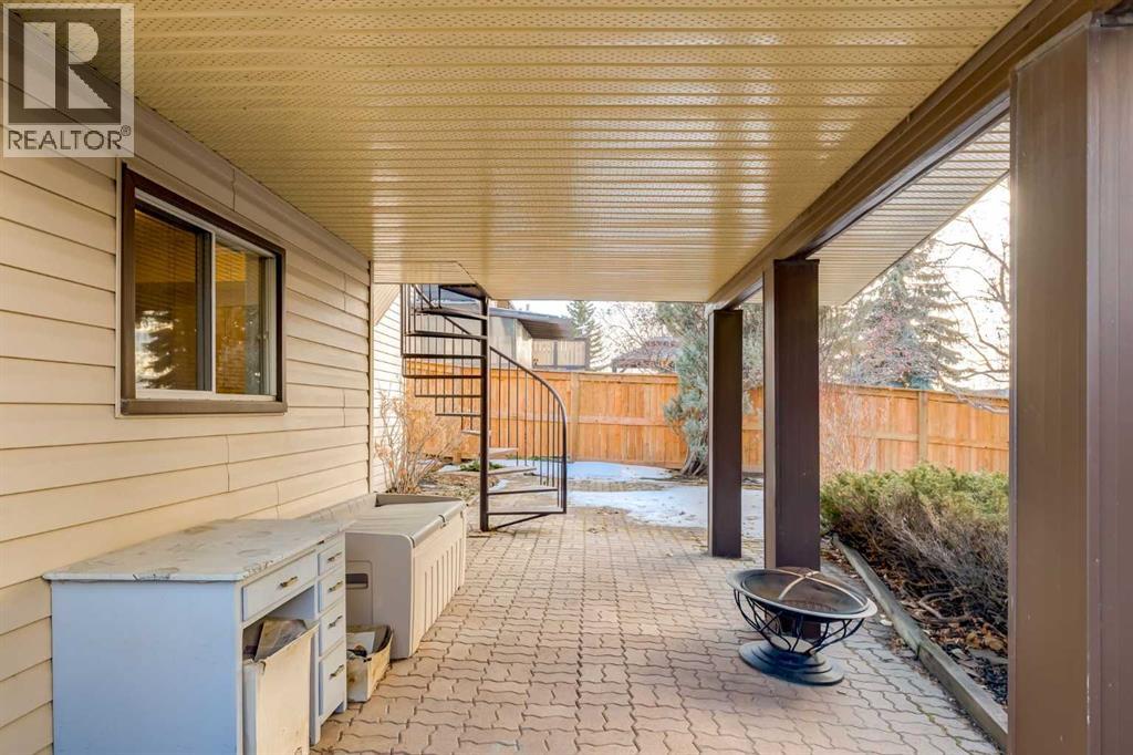 Single Family House Bungalow for Sale in  Hawkcliff Way NW Hawkwood Calgary 