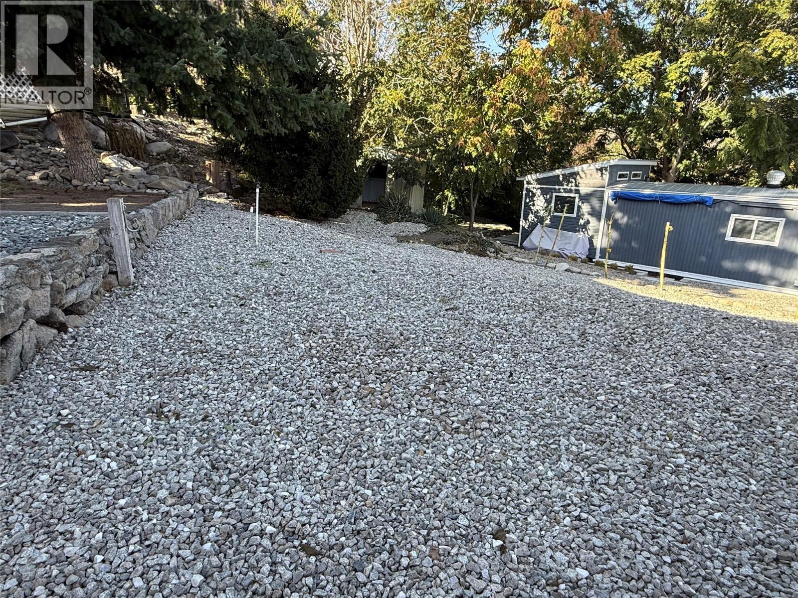 5 6822 Leighton Crescent, Oliver