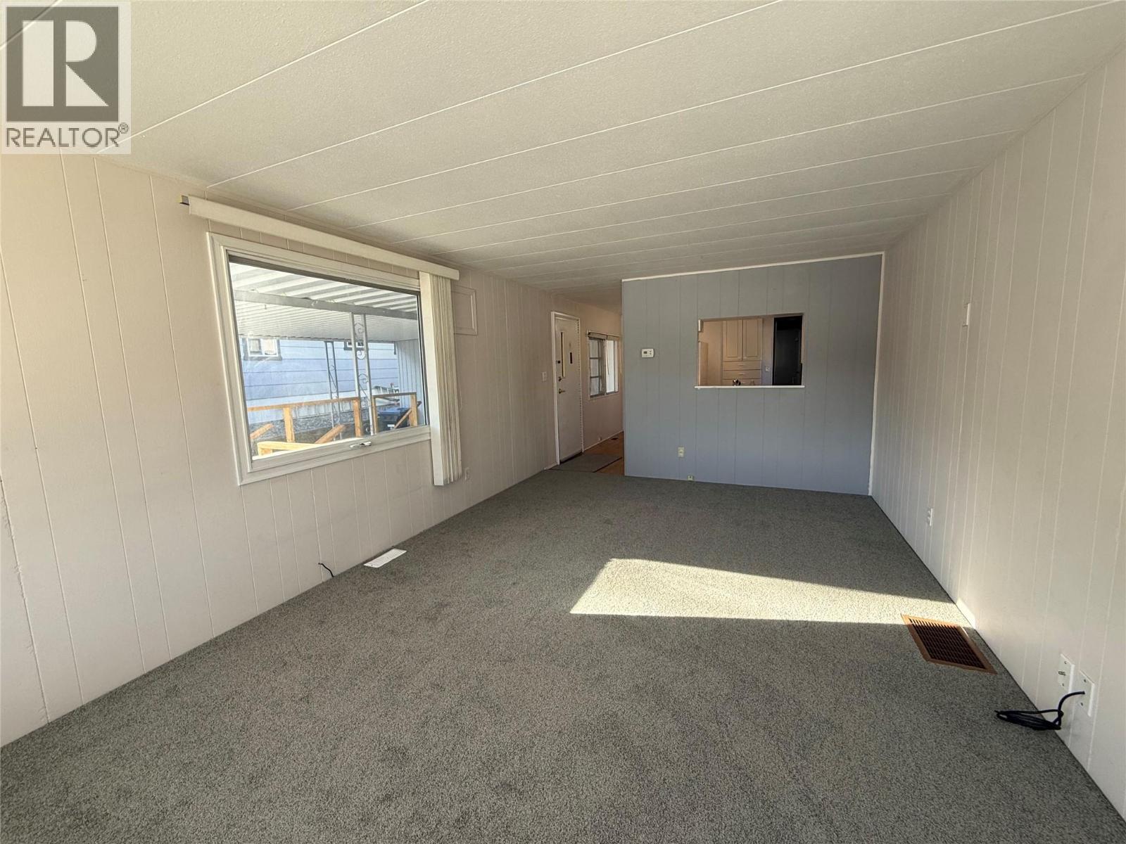 5 6822 Leighton Crescent, Oliver