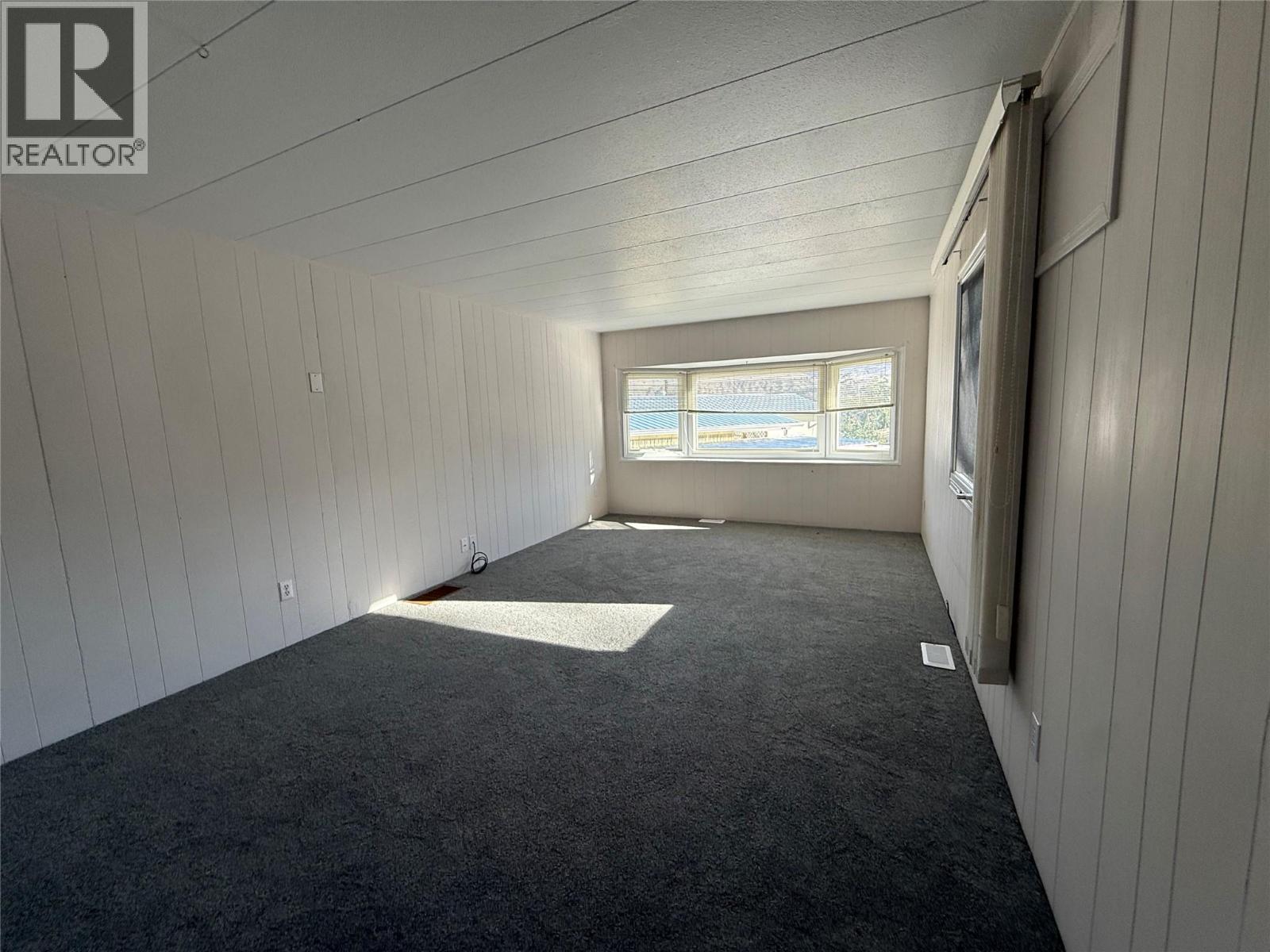 5 6822 Leighton Crescent, Oliver