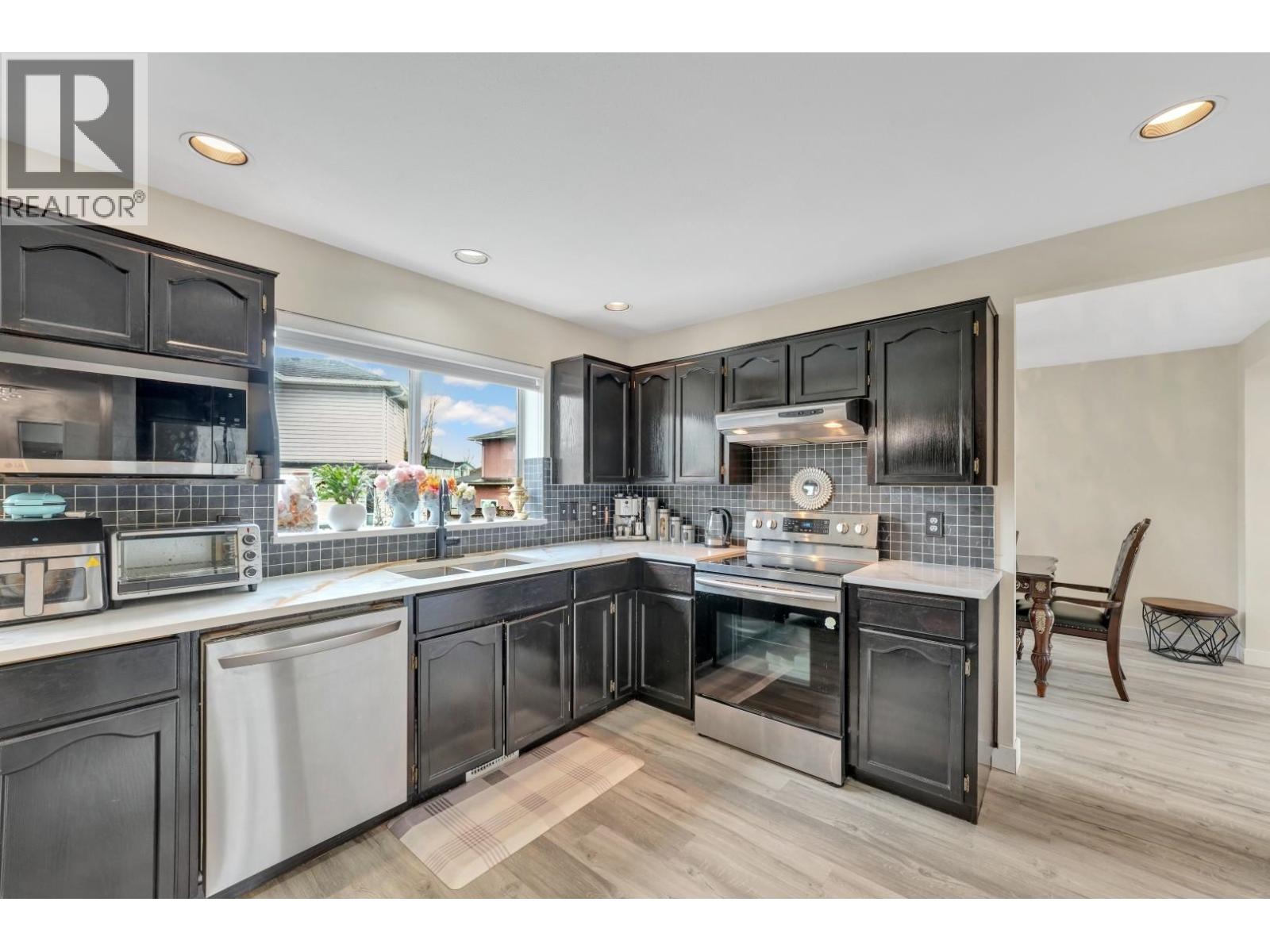 5680 OLIVER DRIVE, Richmond