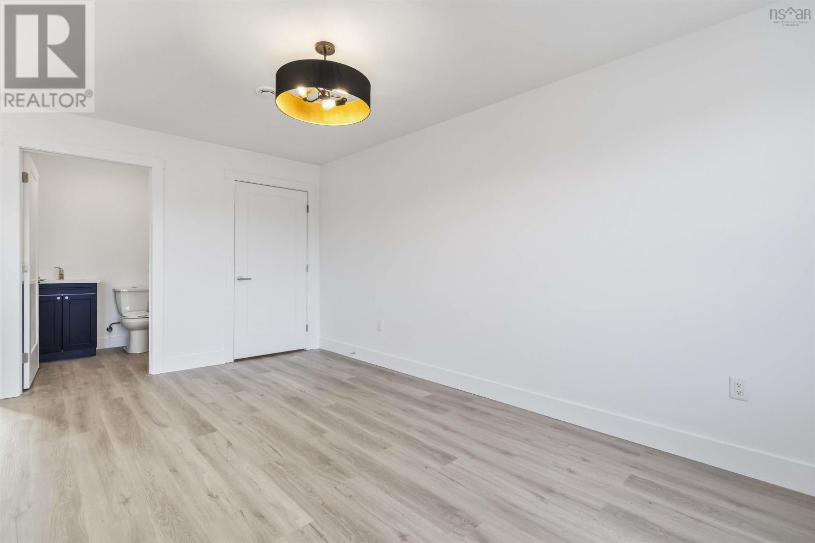 Property 11 of 49 of 6 Berm Street