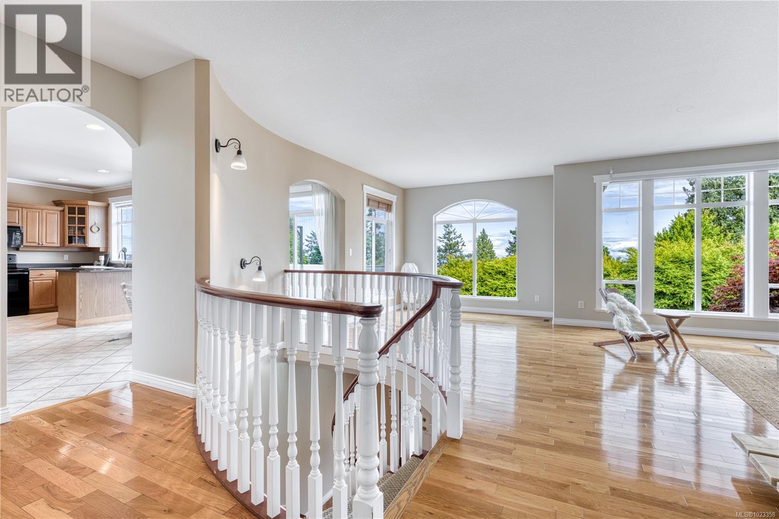 6381 Icarus Dr, Nanaimo