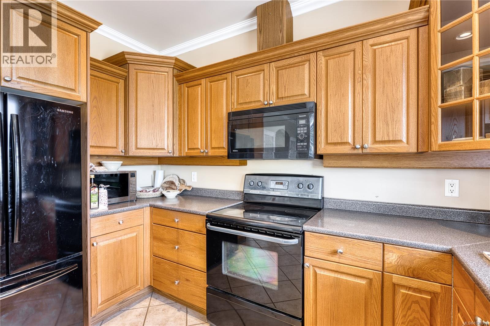 6381 Icarus Dr, Nanaimo