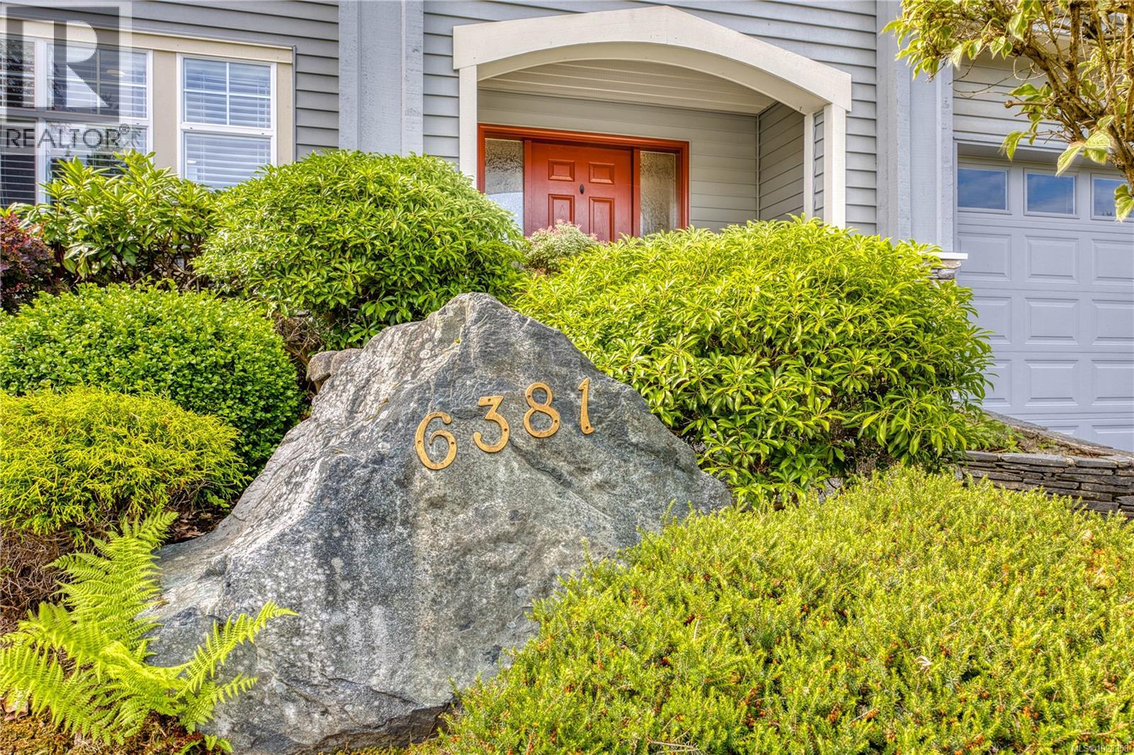 6381 Icarus Dr, Nanaimo