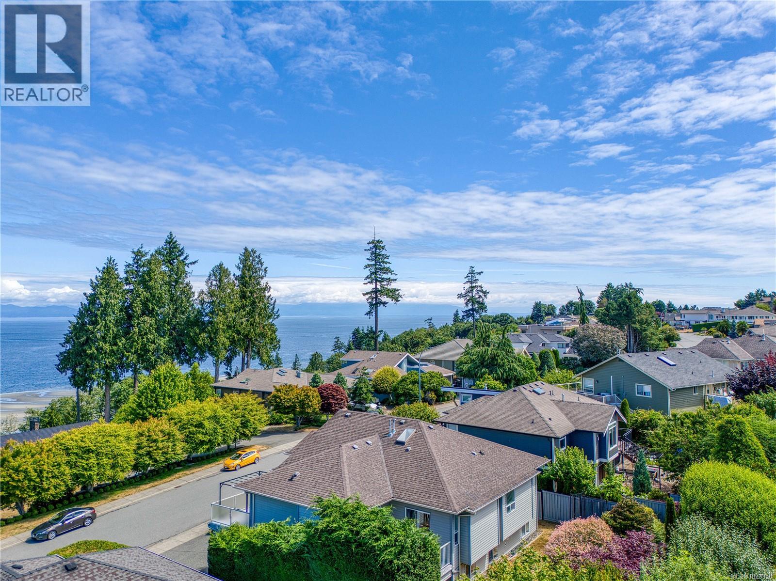 6381 Icarus Dr, Nanaimo