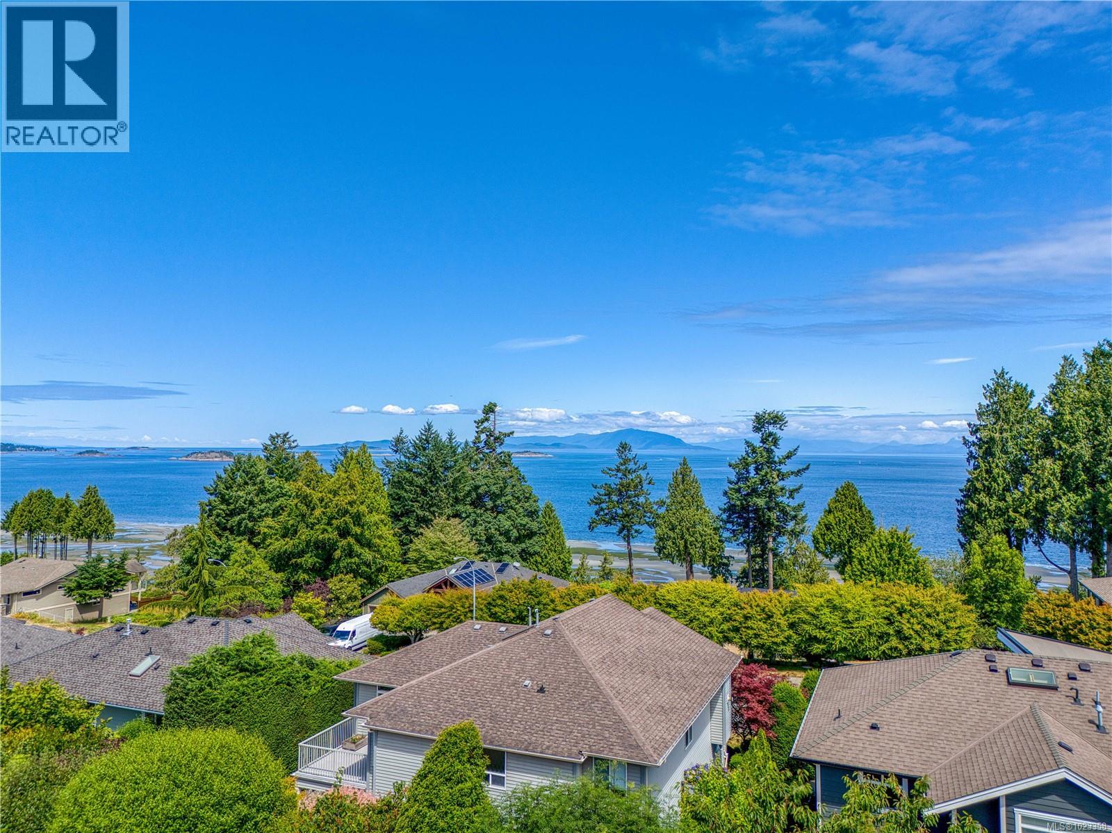 6381 Icarus Dr, Nanaimo