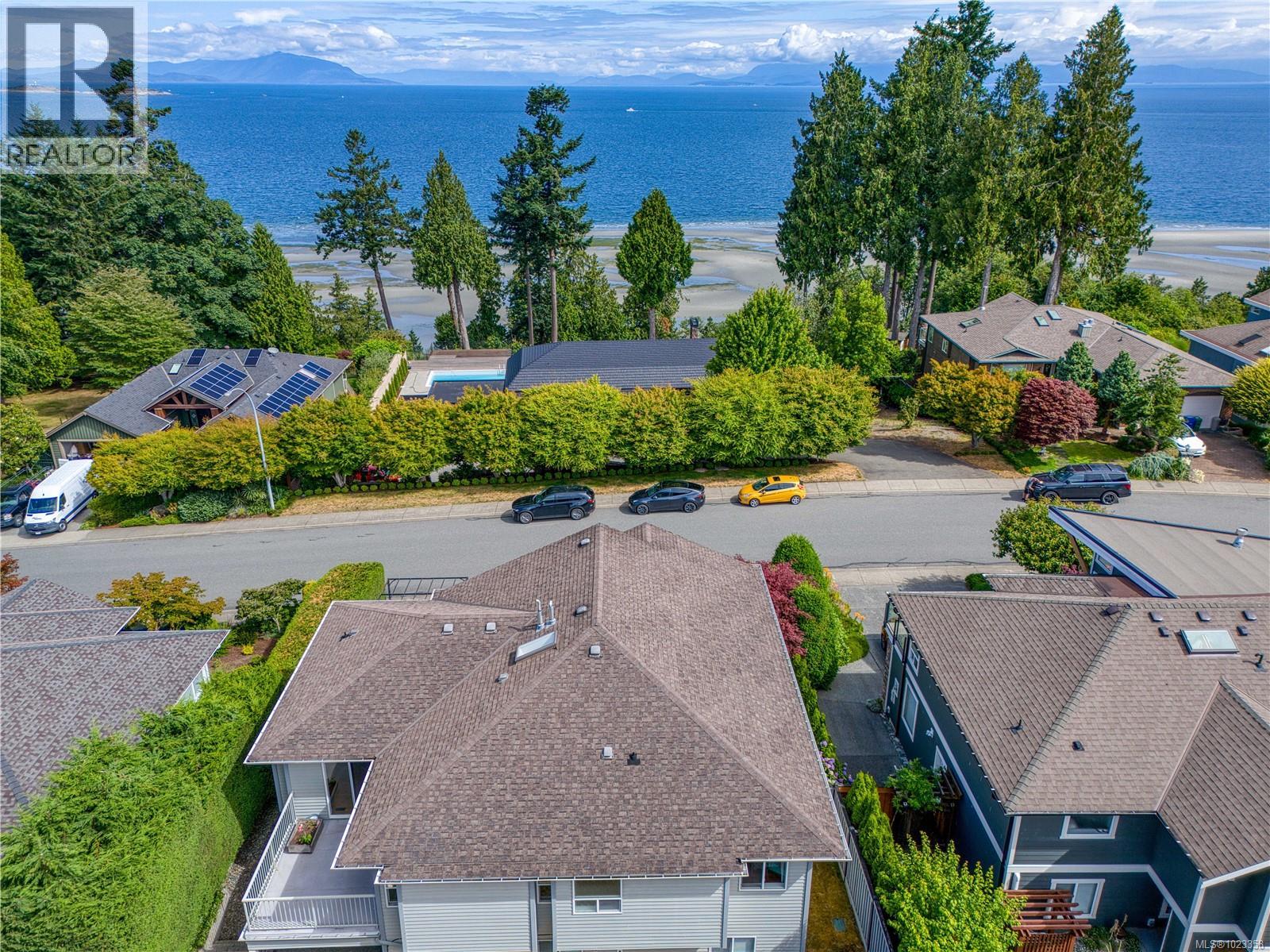 6381 Icarus Dr, Nanaimo