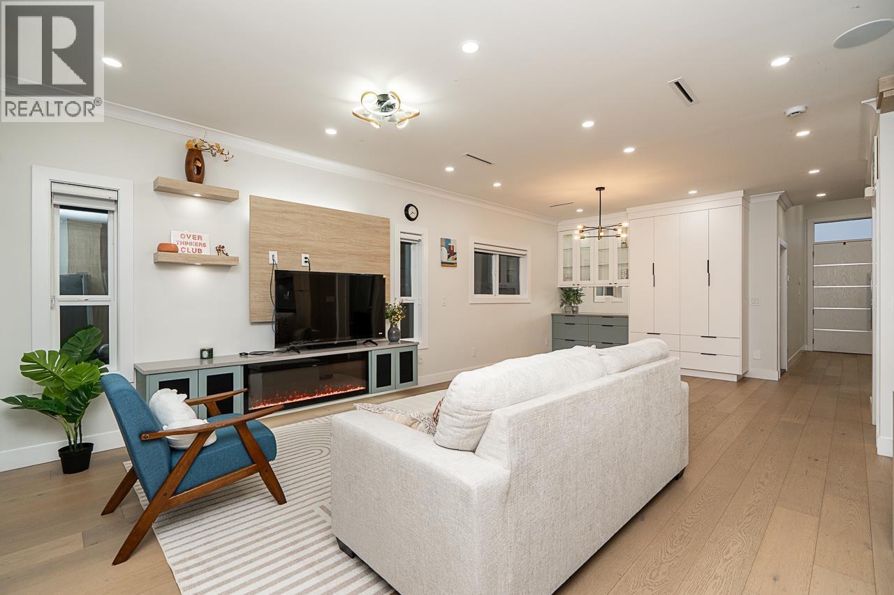 7962 EDMONDS STREET, Burnaby